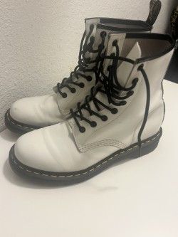 Dr. Martens white doc marten boots Size US 9 / IT 39 - 6 Thumbnail