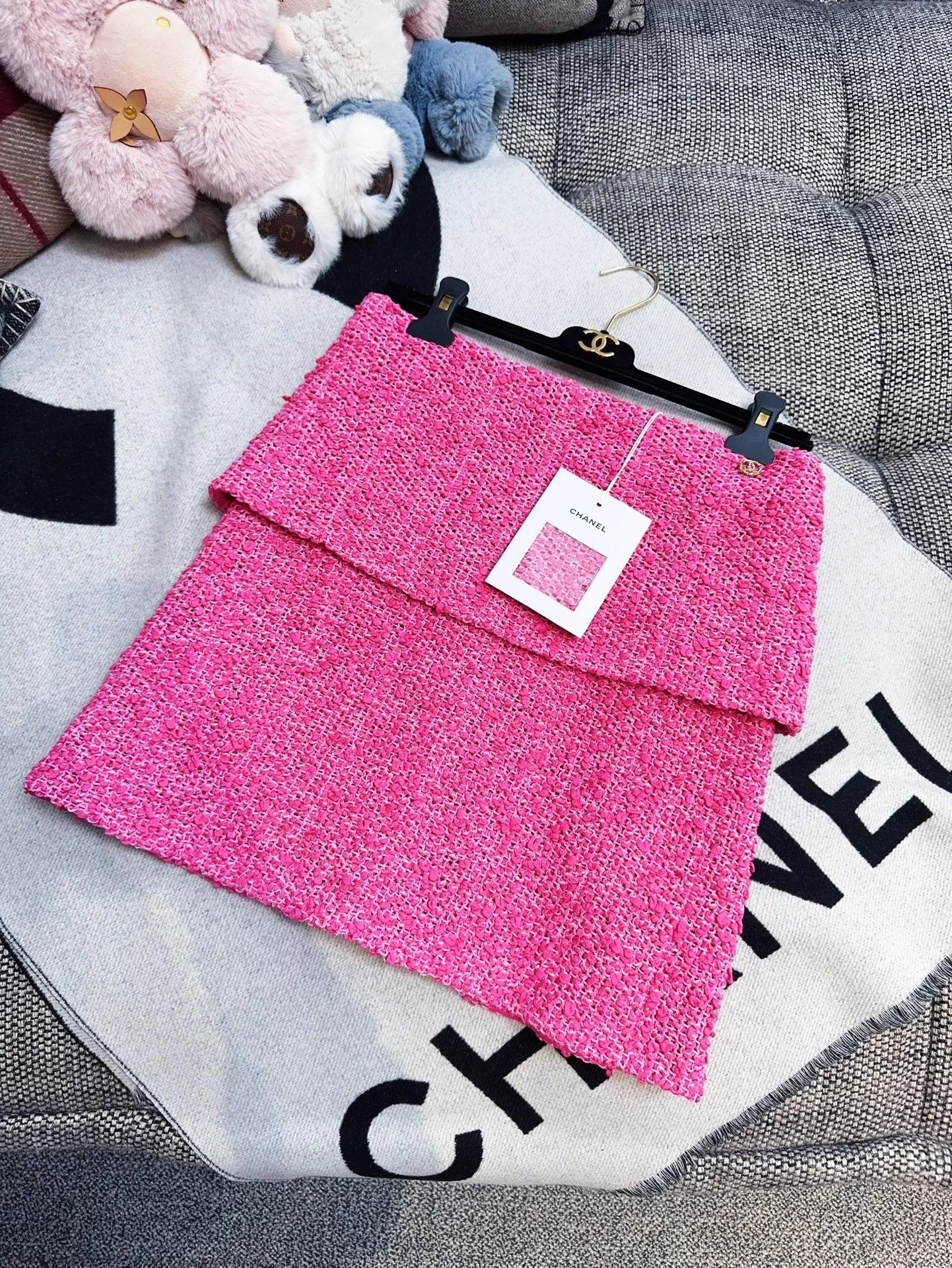 Chanel Chanel 21C Blush Pink Tweed Mini Skirt 34 New Size 25" / US 0 / IT 36 - 1 Thumbnail