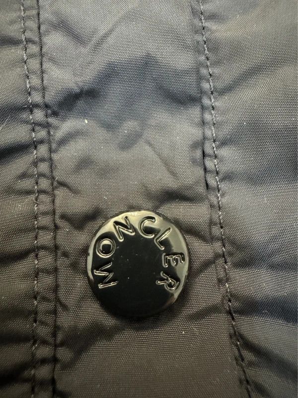 Moncler Moncler Aix Giacca Lightweight Navy Nylon Jacket Buttons 3 M Size US M / EU 48-50 / 2 - 8 Thumbnail