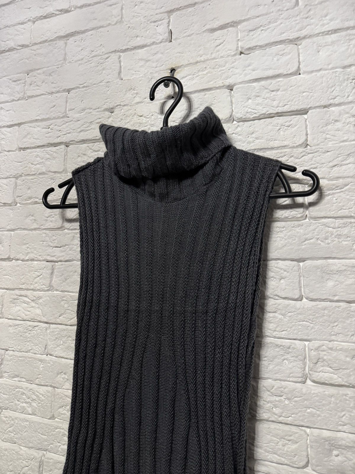 Sarah Pacini Sarah Pacani Knit Turtleneck Sleevless Dress Italy Made OS Size ONE SIZE - 2 Thumbnail