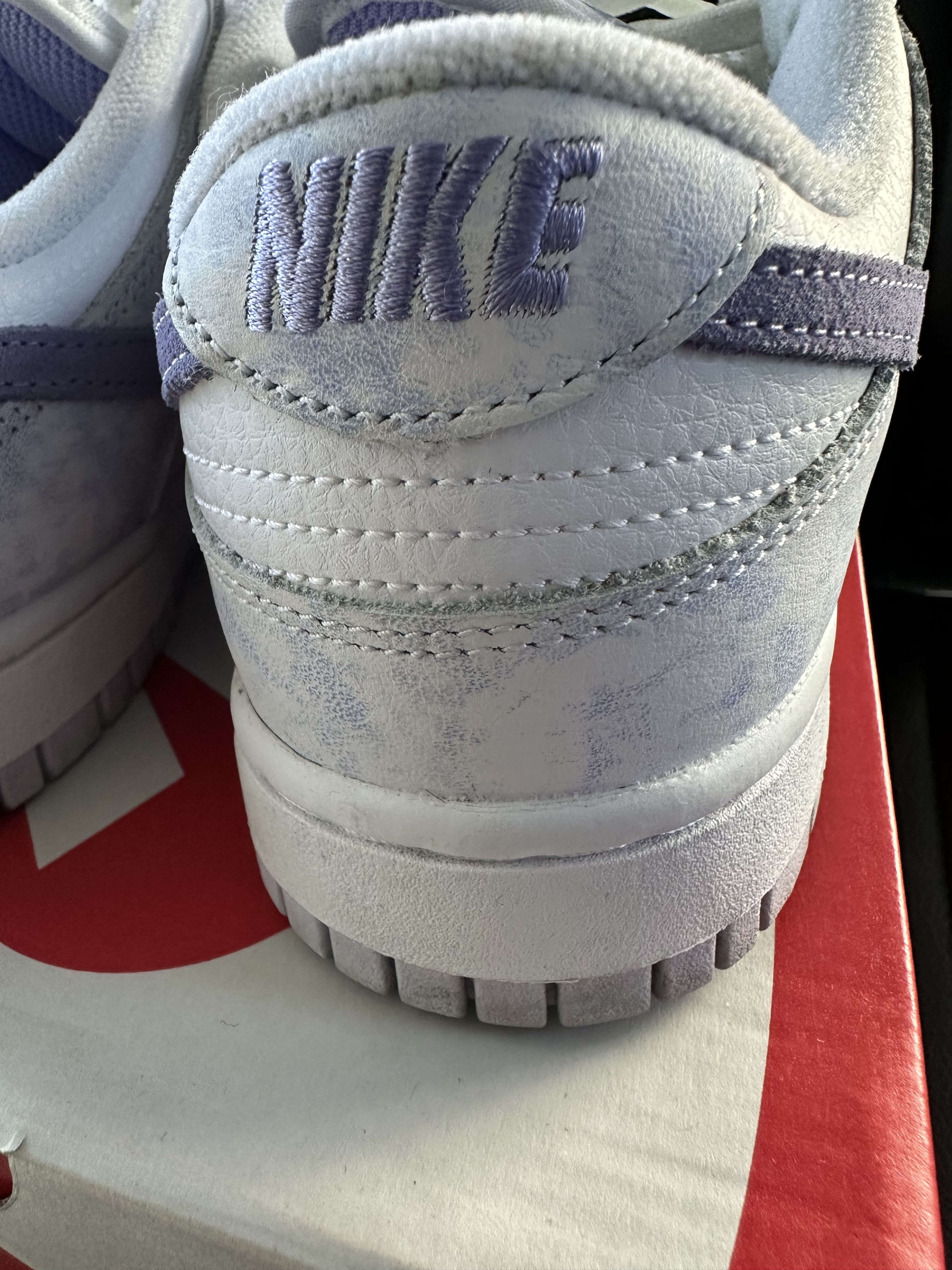 Nike PREOWNED WMNS NIKE DUNK LOW OG "PURPLE PULSE" Size US 7.5 / IT 37.5 - 12 Thumbnail
