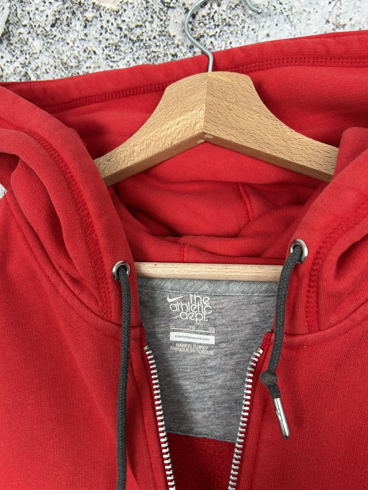 Other Vintage Nike Red Zip Hoodie Streetwear Sportswear Baggy Rap Size US XL / EU 56 / 4 - 5 Thumbnail