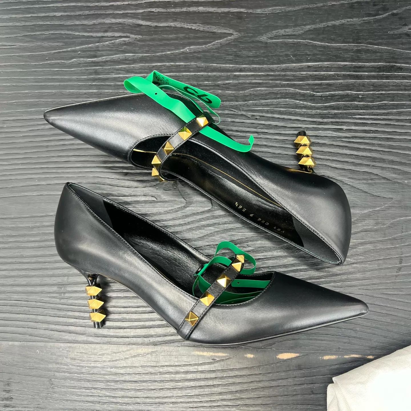 Valentino Valentino Asymmetric High Heels 36.5 99 New With Box Size US 6 / IT 36 - 6 Thumbnail
