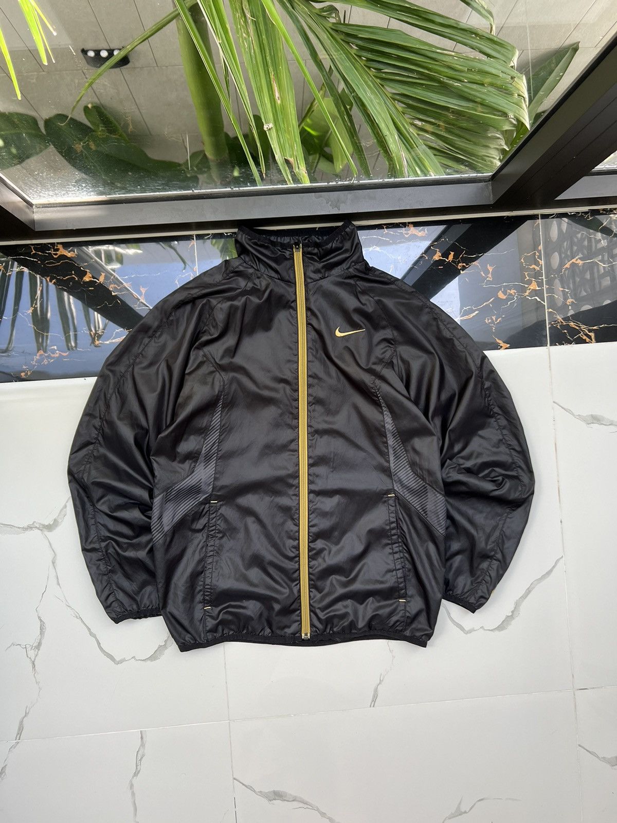 Nike × Vintage 90's NIKE SWOOSH LOGO Y2K TRACK JACKET RARE Size US S / EU 44-46 / 1 - 1 Thumbnail