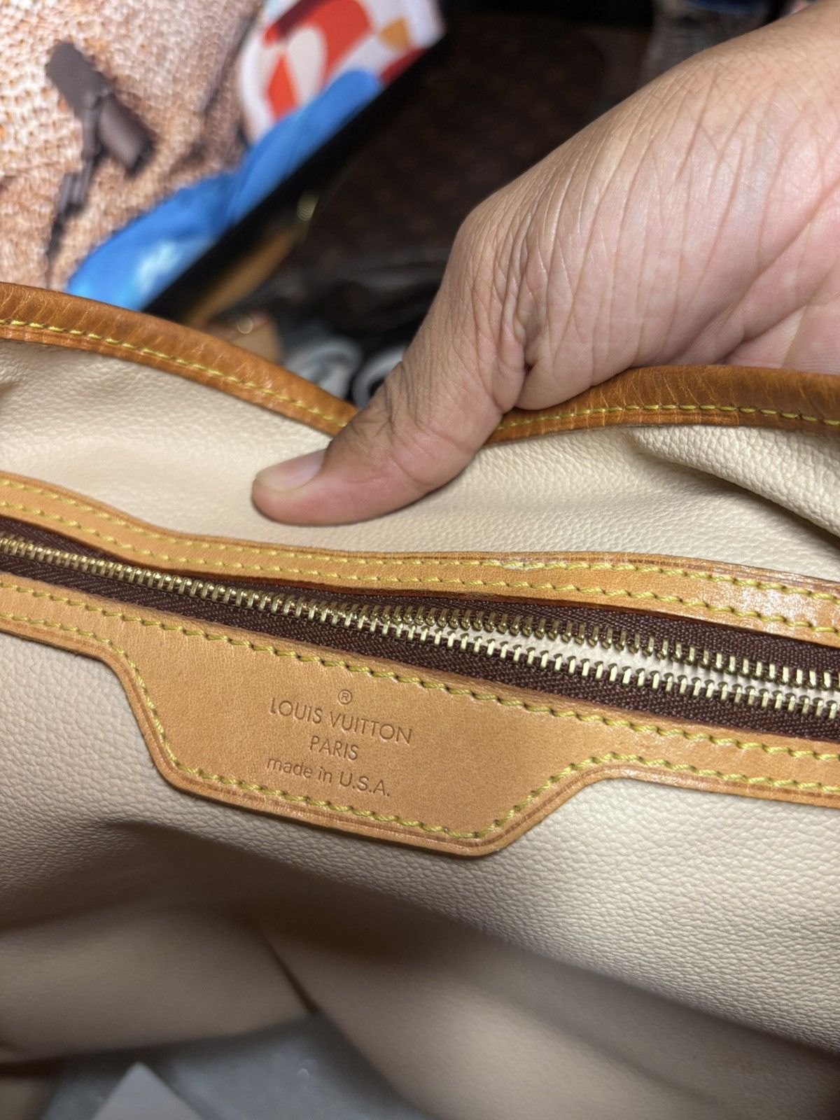 Louis Vuitton Authentic Lois Vuitton Bucket PM Shoulder Bag Monogram Size ONE SIZE - 3 Thumbnail