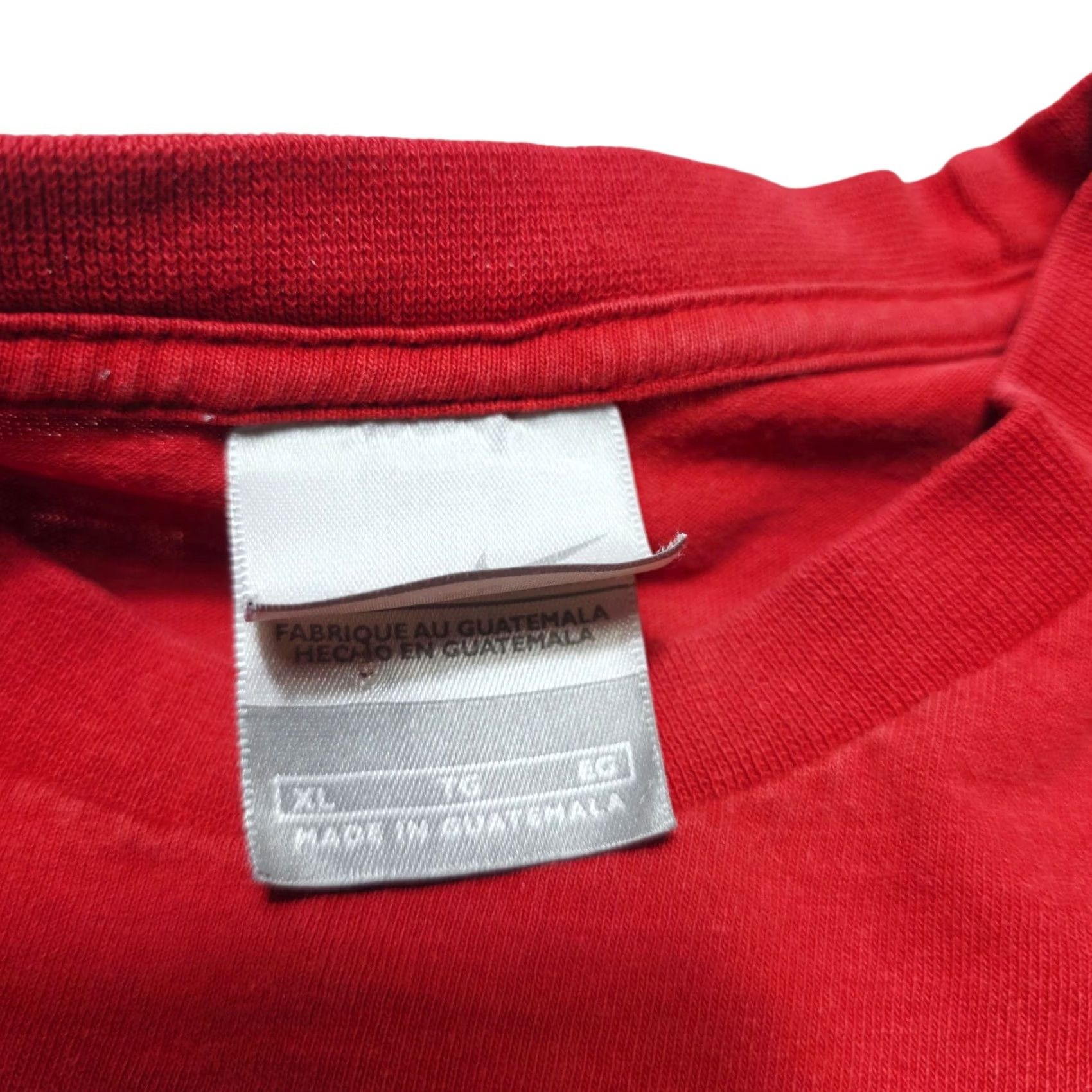 Nike VINTAGE Nike Graphic Double-Sided Swoosh Red T-Shirt Men's XL 90s Y2k Size US XL / EU 56 / 4 - 4 Thumbnail