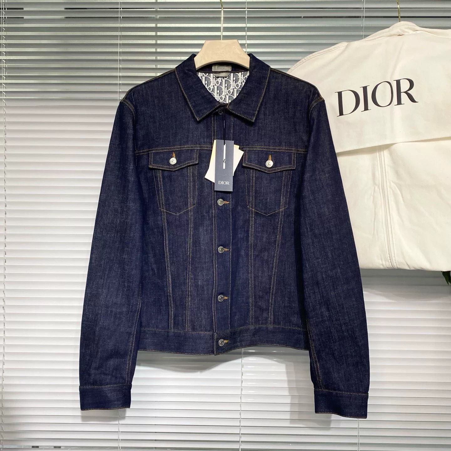 dior denim jacket with embossed lining