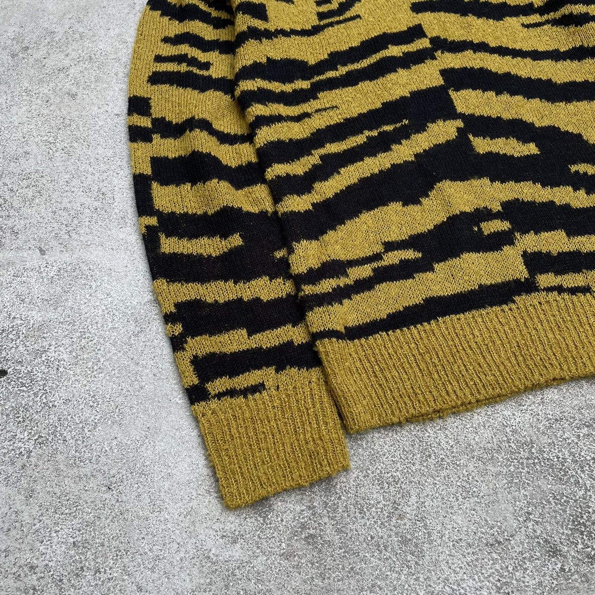 Vintage Vintage 90s Y2K Tiger Stripe Knit Sweater Grunge Baggy M Size US M / EU 48-50 / 2 - 3 Thumbnail