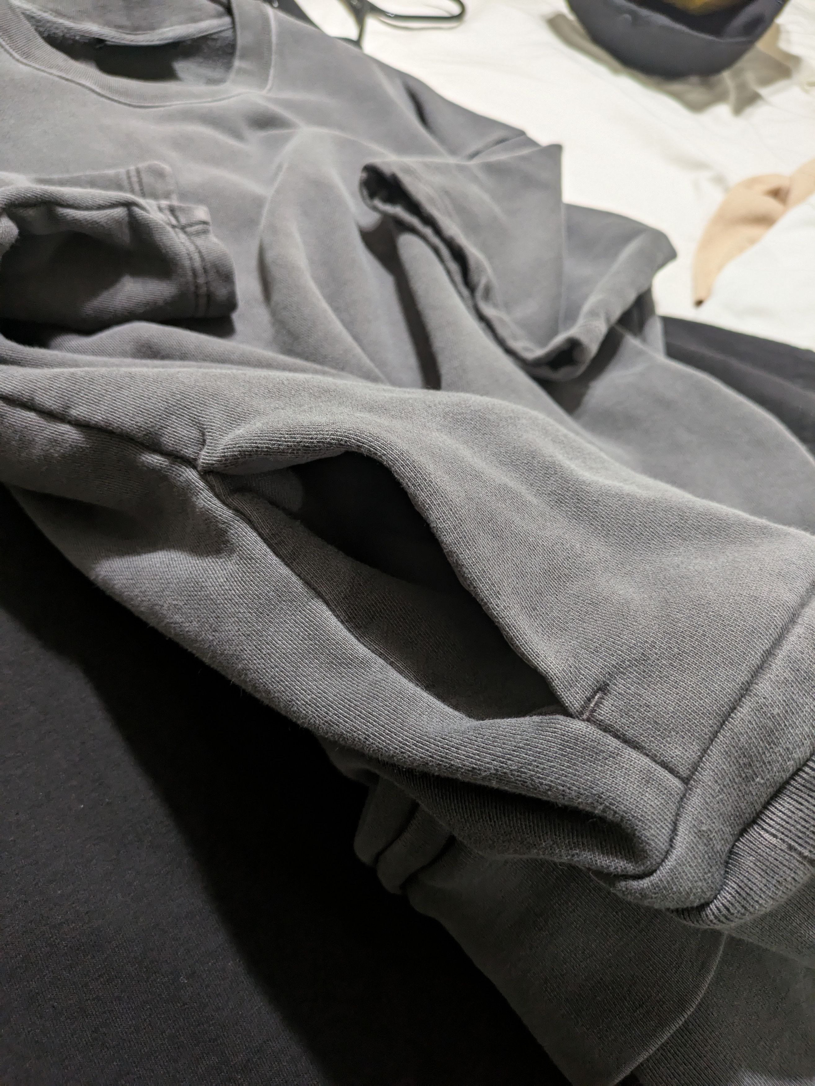 Maiden Noir Maiden Noir Short sleeve sweatshirt w/ pockets Size US L / EU 52-54 / 3 - 4 Thumbnail