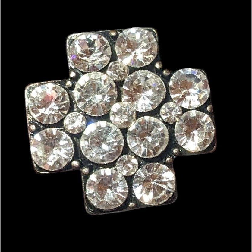 Other Glam Goth Silver Tone Rhinestone Cross Stretch Ring Size 6 1 Size ONE SIZE - 1 Thumbnail