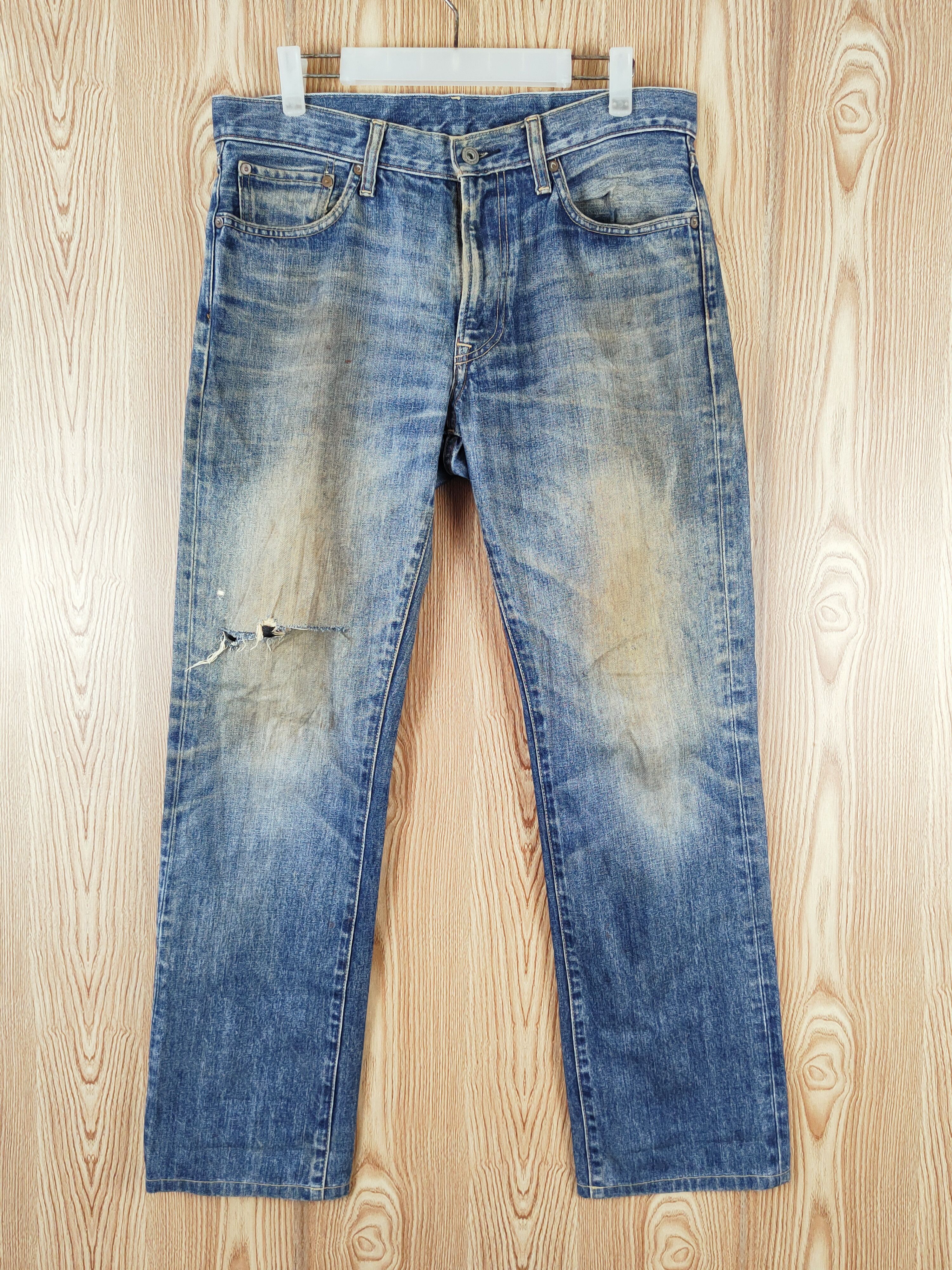 Uniqlo × Vintage Uniqlo Blue Faded Distressed Ripped Jeans Size US 34 / EU 50 - 1 Thumbnail
