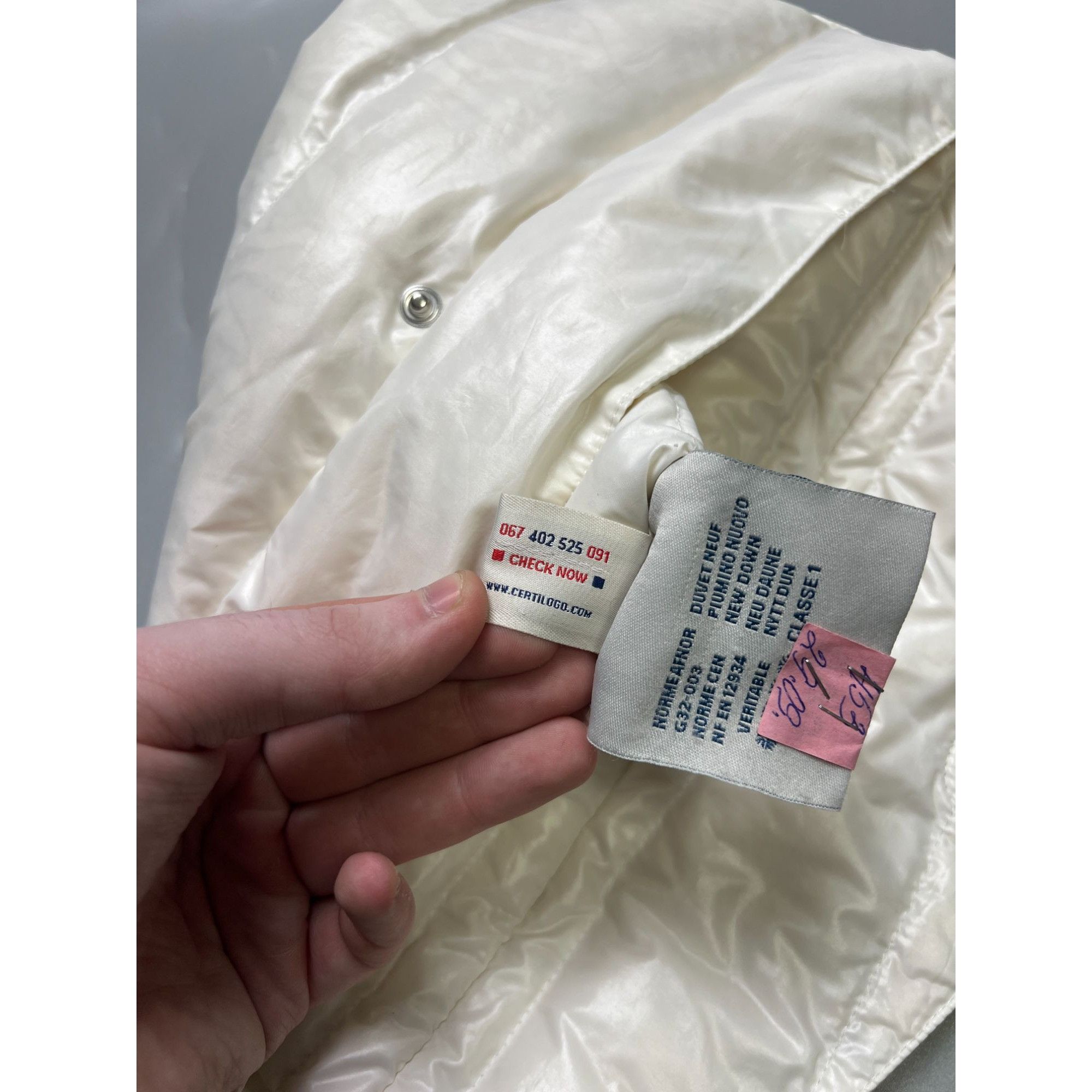Moncler Moncler White Down Clutch (Y1033) Size ONE SIZE - 12 Thumbnail