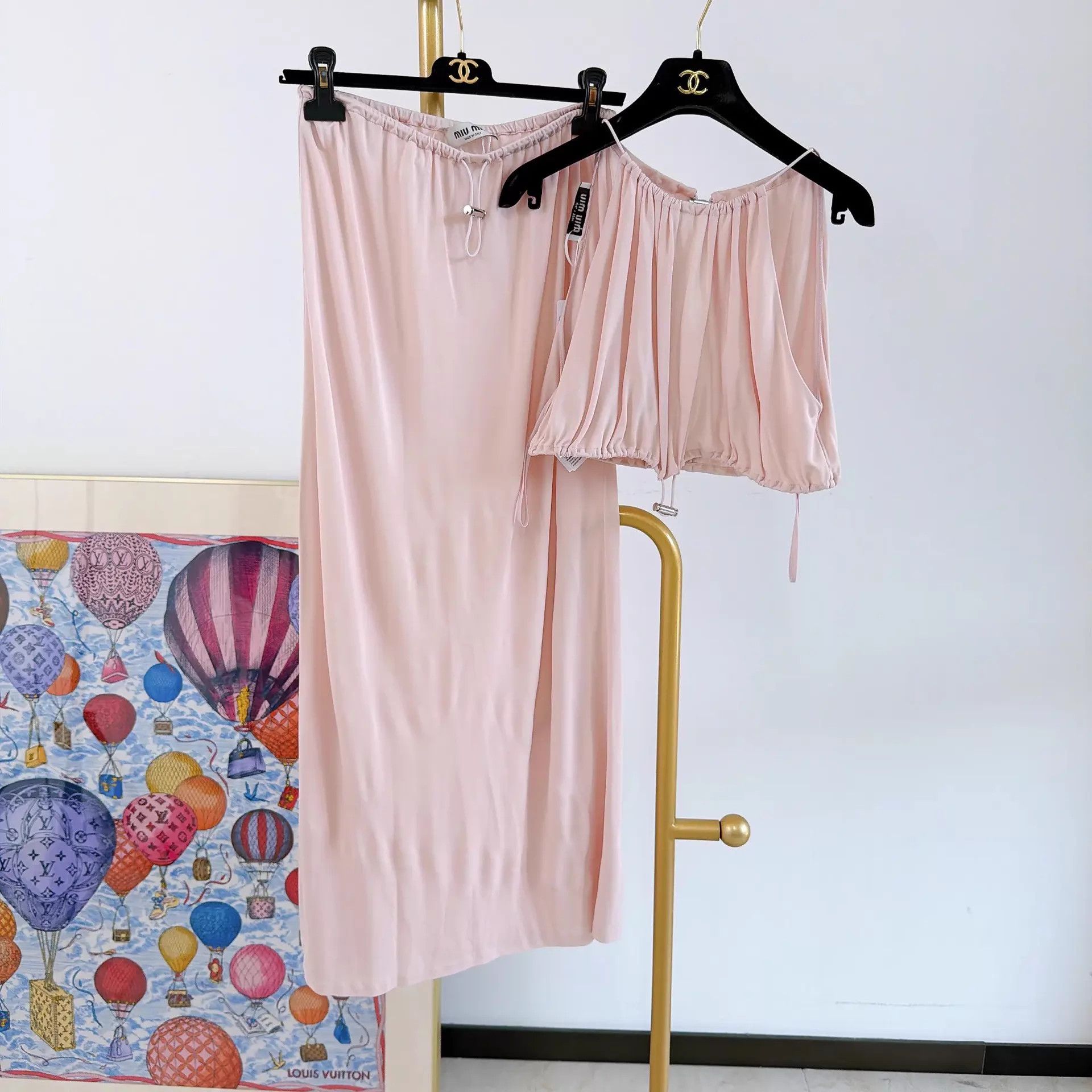 Miu Miu MIU MIU Women's Pink Set Top 40 Skirt 38 Size S / US 4 / IT 40 - 2 Thumbnail