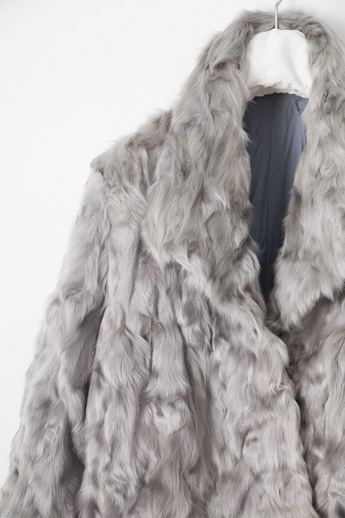 Vintage Vintage silver fur coat Size M / US 6-8 / IT 42-44 - 2 Thumbnail