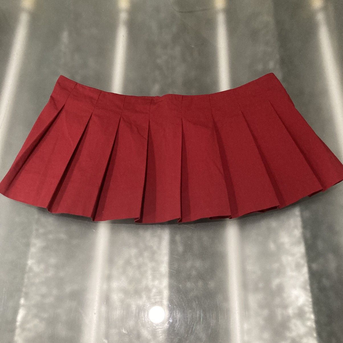Japanese Brand Y2K Runway Low-Rise Pleated Micro Mini Skirt Archive Size 27" / US 4 / IT 40 - 5 Thumbnail
