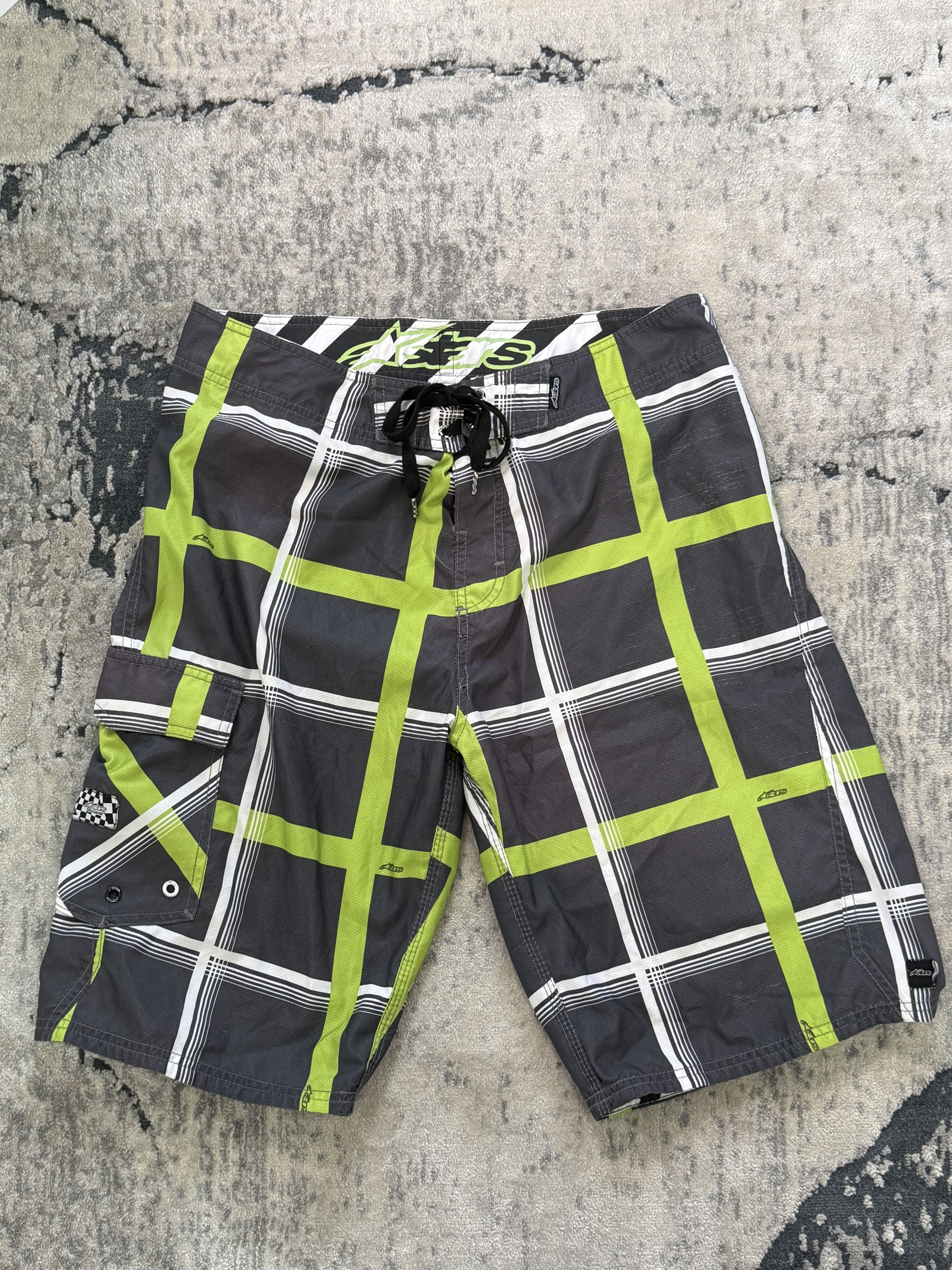 Alpinestars Vintage Alpine Stars Green and Gray Cargo Boardshorts Size US 34 / EU 50 - 1 Thumbnail