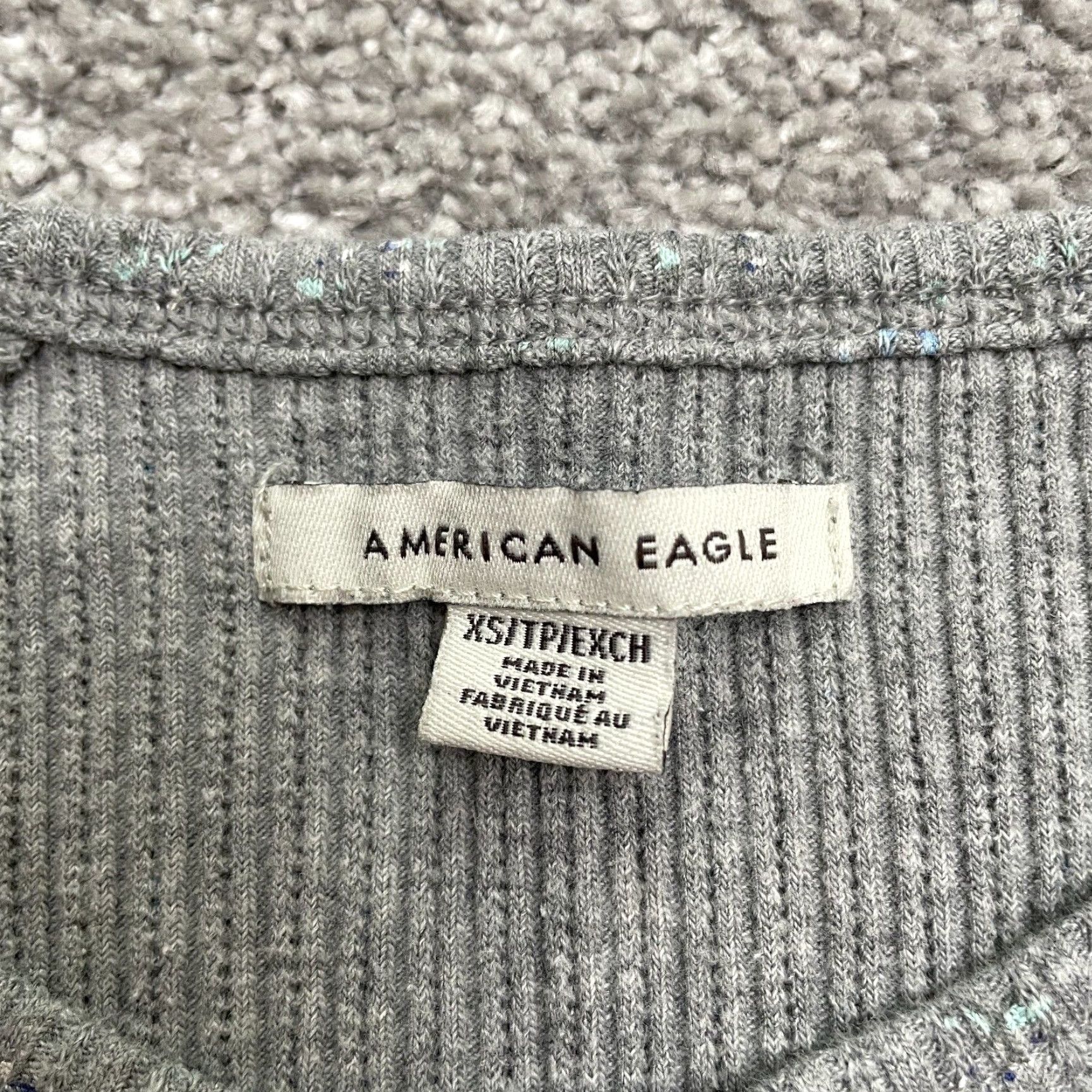 American Eagle Outfitters American Eagle Top Juniors XS Gray Floral Crew Neck Short Sleeve Ribbed Knit Size XS / US 0-2 / IT 36-38 - 6 Thumbnail
