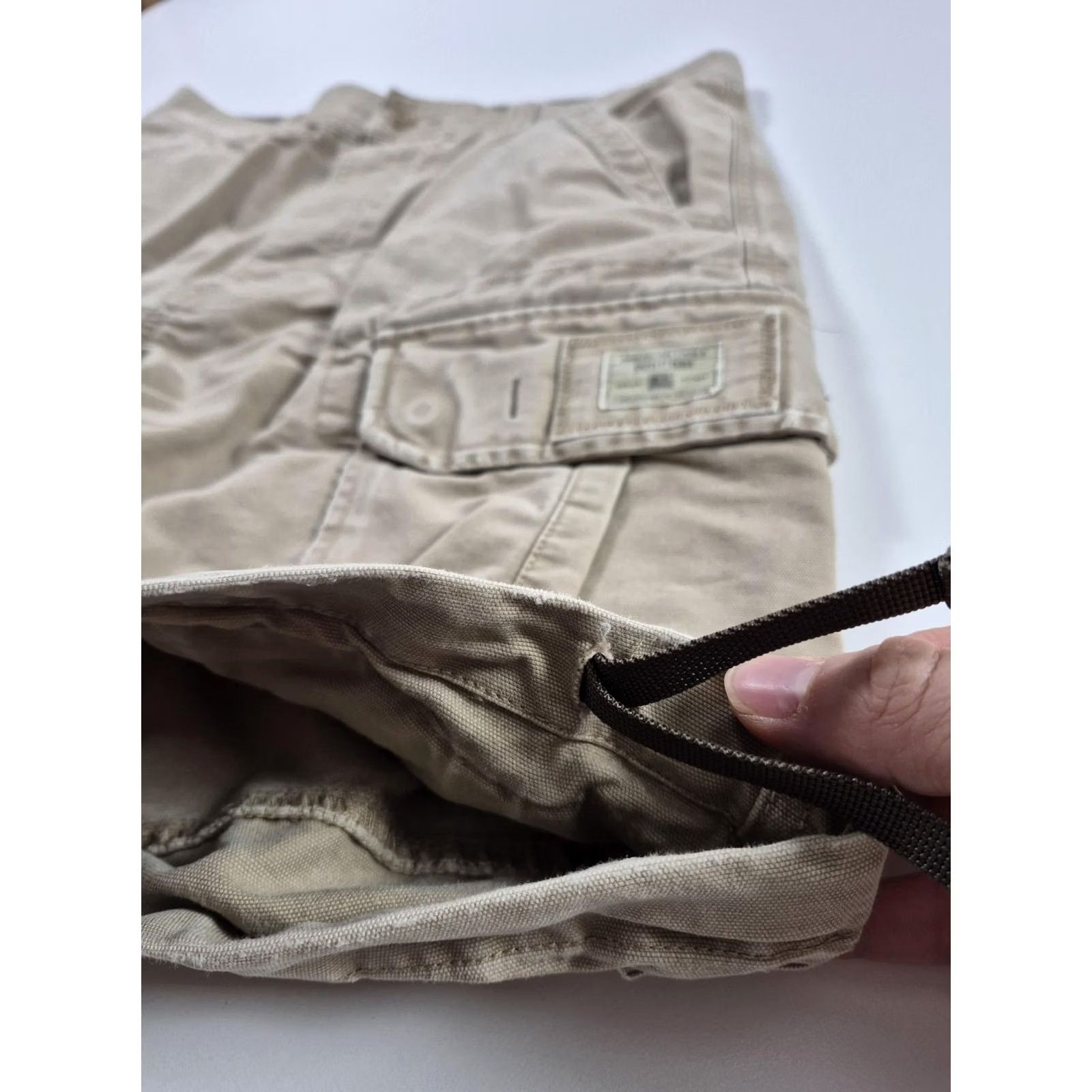 American Eagle Outfitters VINTAGE? No. Y2K American Eagle Outfitters Cargo Shorts Mens 38 Beige Canvas Drawstring Size US 38 / EU 54 - 4 Thumbnail