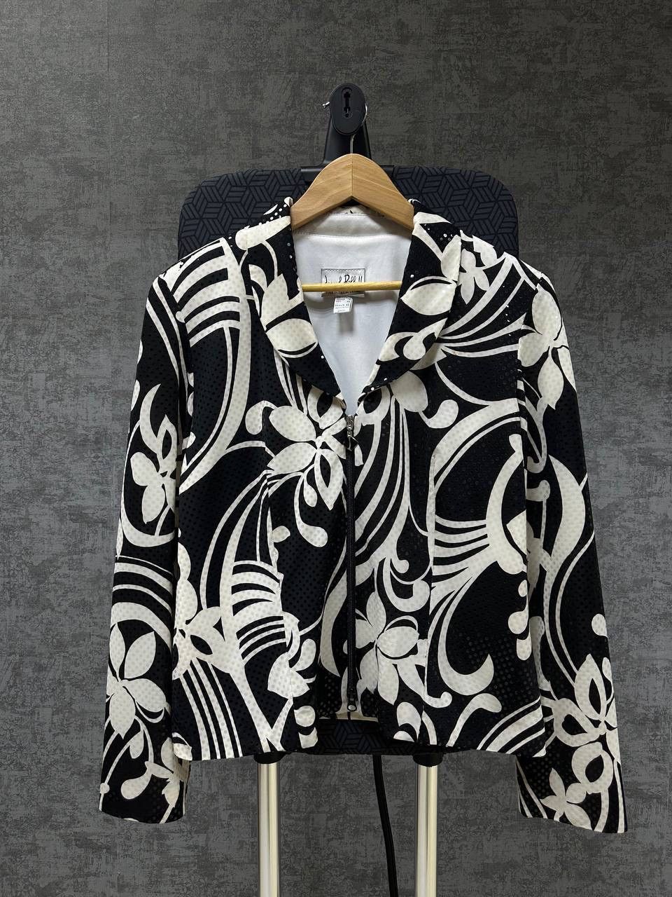 Japanese Brand × Vintage Vintage Joseph Ribkoff Trends White Jacket Size M / US 6-8 / IT 42-44 - 4 Thumbnail