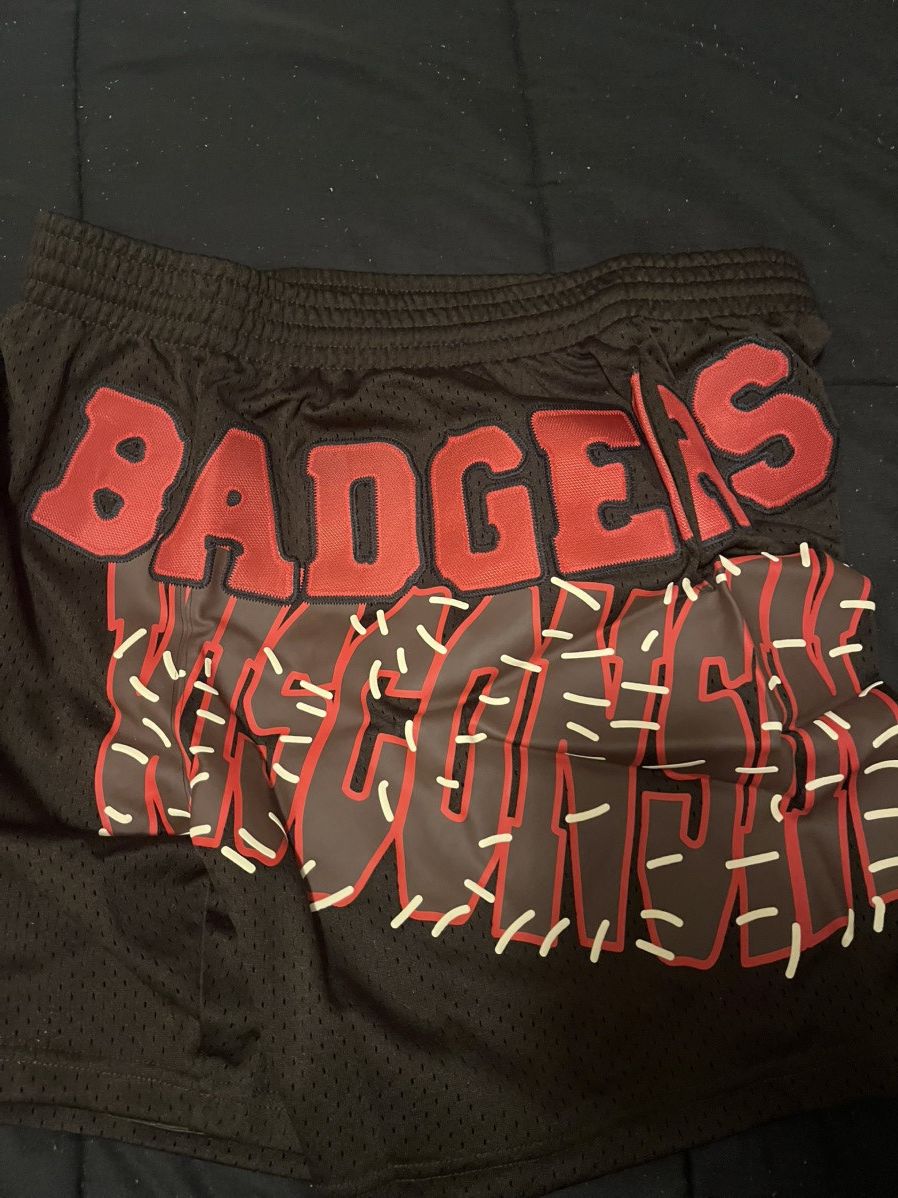 Mitchell & Ness × Travis Scott Wisconsin Badgers x Travis Scott Shorts Size US 38 / EU 54 - 3 Thumbnail
