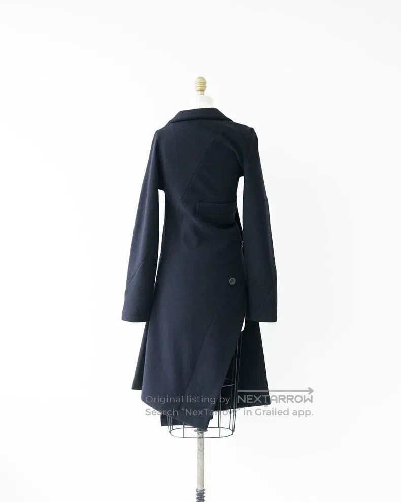 Comme des Garcons Comme Des Garcons Slanted Lapel Deformed Double-Breasted W Size M / US 6-8 / IT 42-44 - 4 Thumbnail