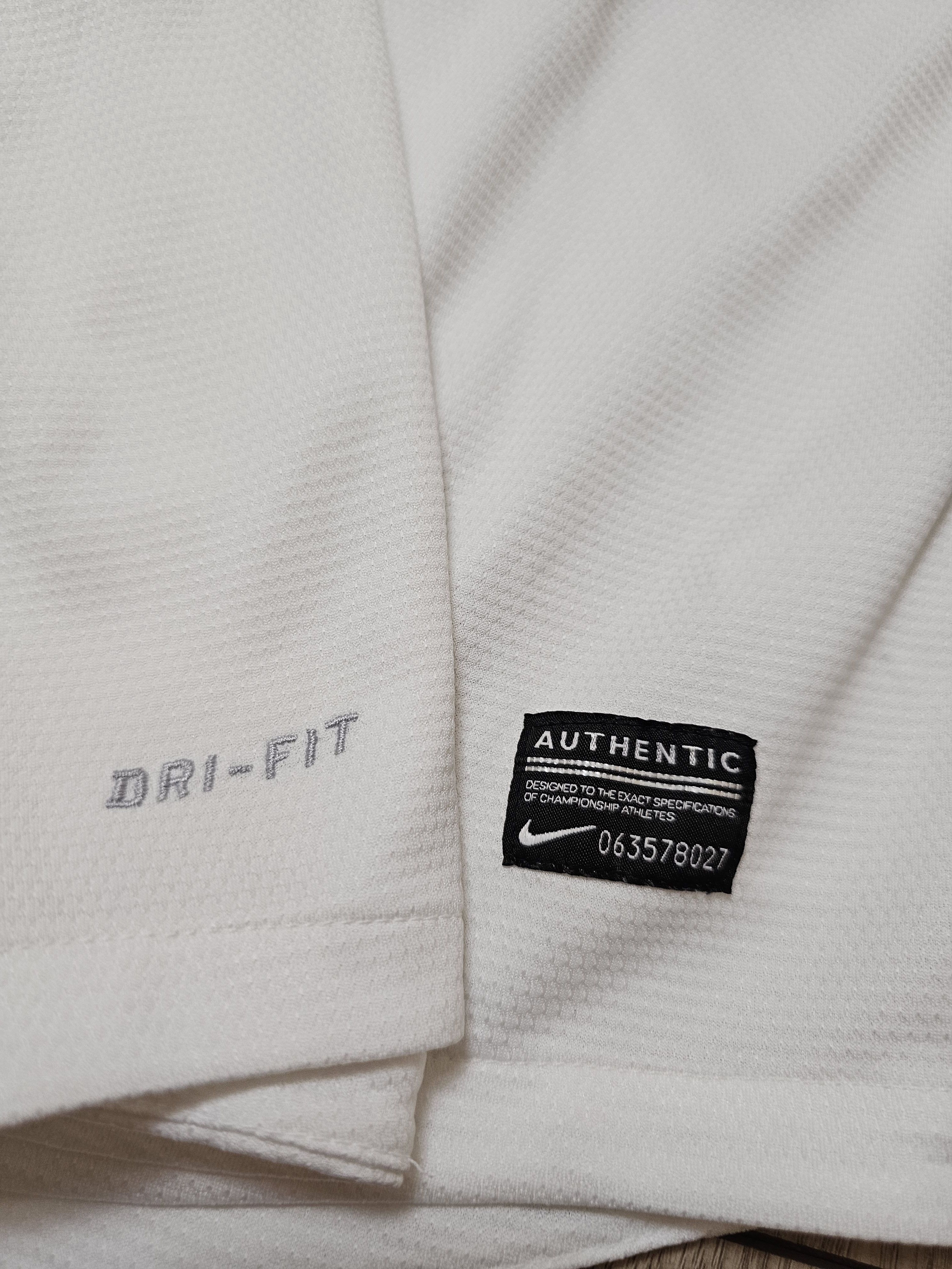 Nike MANCHESTER UNITED 2012 2014 AWAY CHICHARITO FOOTBALL SOCCER Size US M / EU 48-50 / 2 - 7 Thumbnail