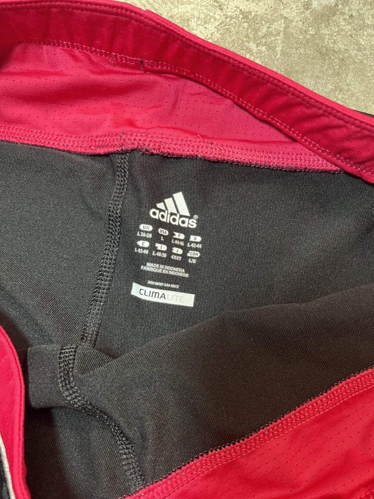 Adidas Adidas Black Striped Athletic Women’s Biking Capri Pants Sz Size 33" - 2 Thumbnail