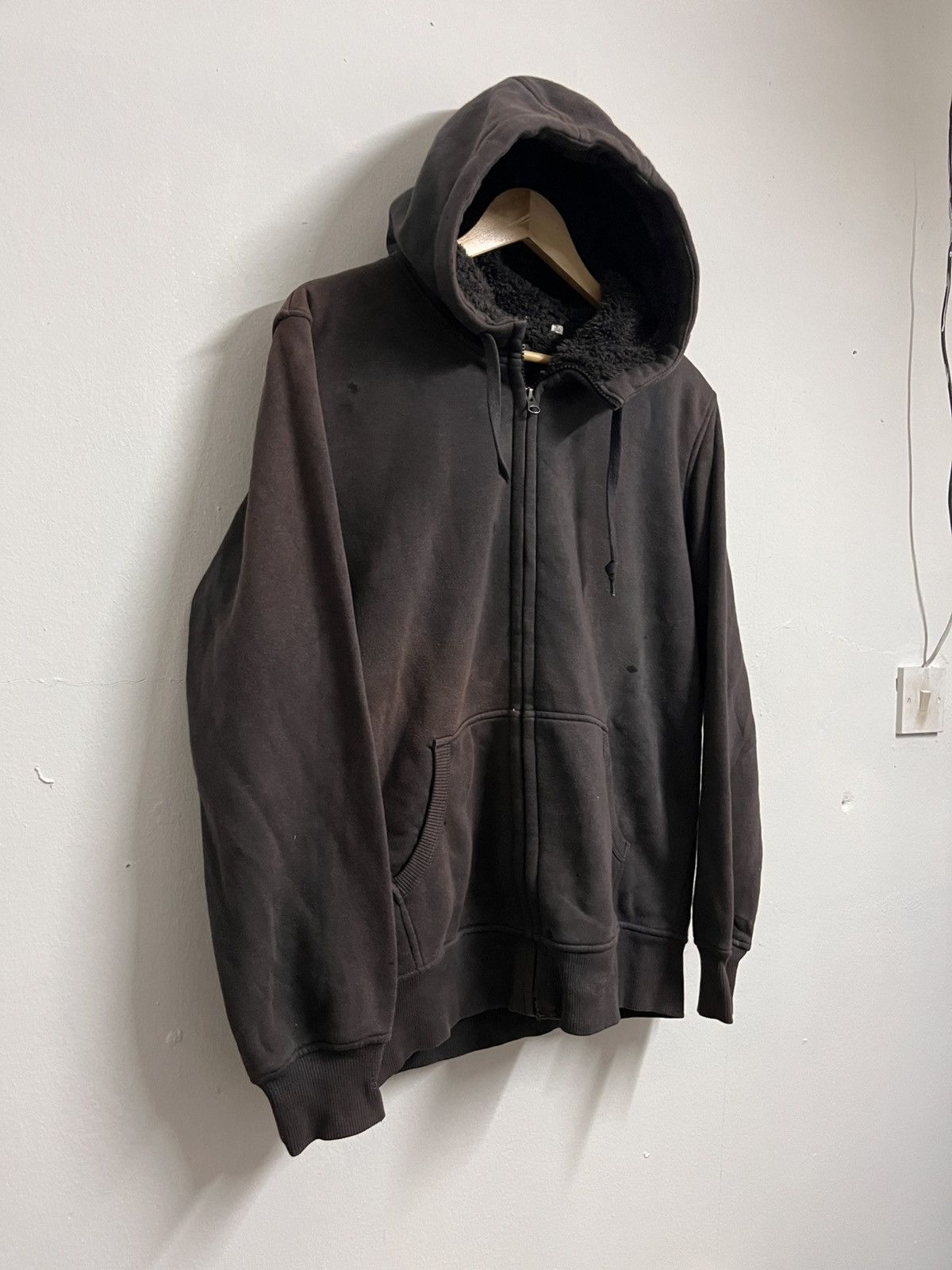 Japanese Brand uniqlo perfect faded distressed homeless hoodie Size US L / EU 52-54 / 3 - 6 Thumbnail
