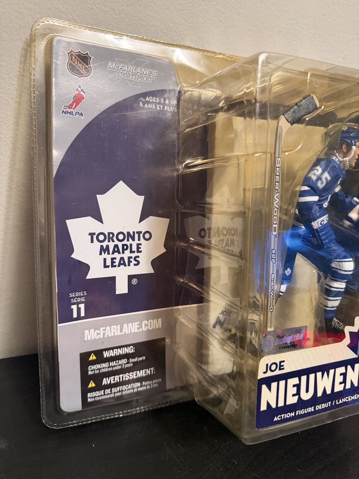 NHL JOE NIEUWENDYK 2005 MCFARLANE NHL SPORTS PICK SERIES 11 Size ONE SIZE - 3 Thumbnail