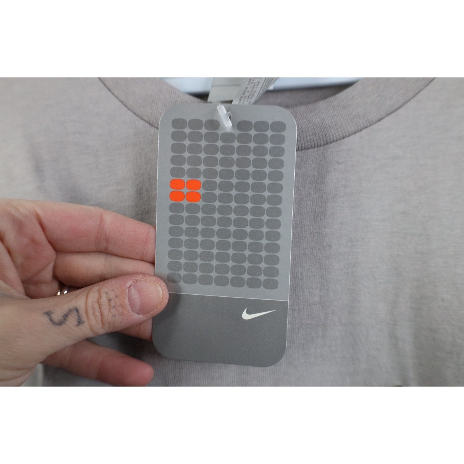 Nike Deadstock Vintage Nike Travis Scott Center Swoosh T-Shirt Size US L / EU 52-54 / 3 - 6 Thumbnail