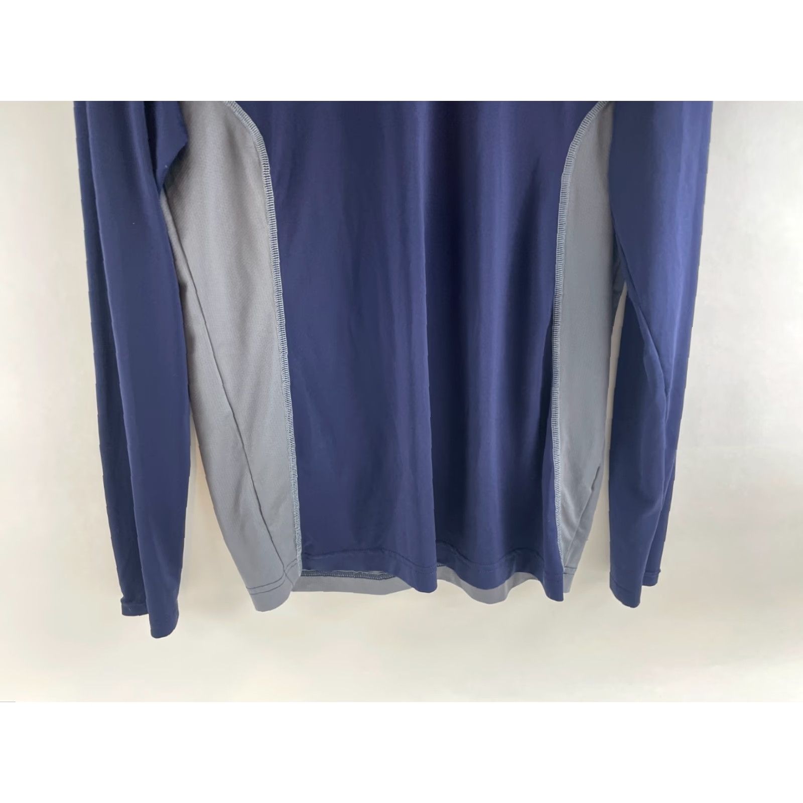 Under Armour Under Armour Workout Shirt Men's Small Blue Gray Fitted HeatGear Long Sleeve Crew Neck Pullover Size US S / EU 44-46 / 1 - 7 Thumbnail