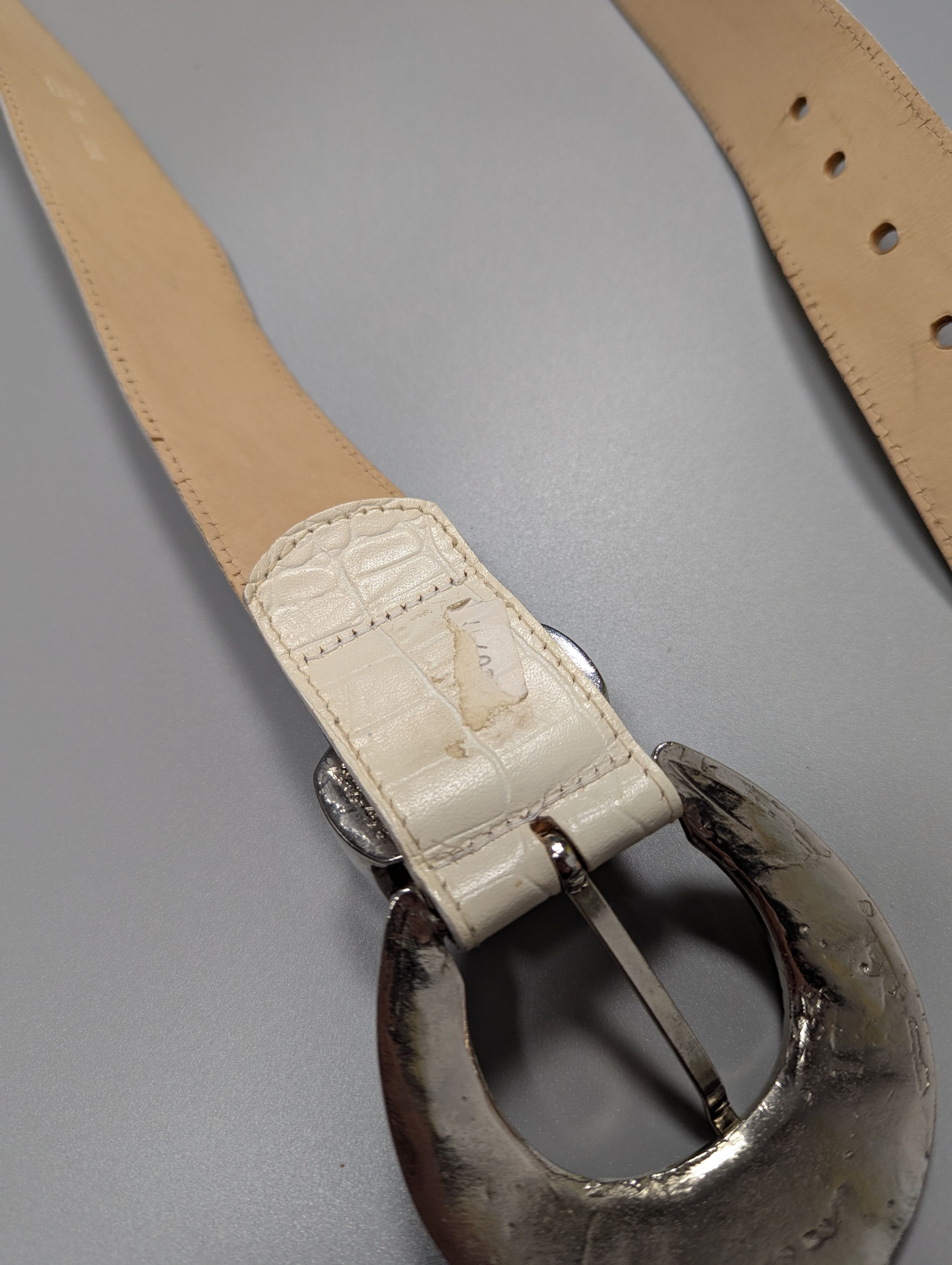 Japanese Brand × Vintage Y2K Womens White Leather Belt Metal Buckle With Rhinestones Size ONE SIZE - 9 Thumbnail