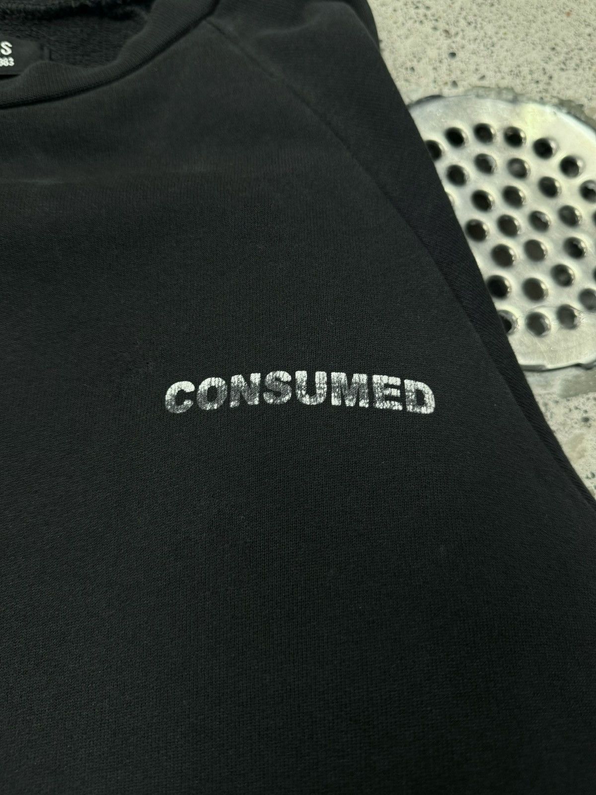 Raf Simons SS2003 Raf Simons ‘Consumed’ Commodity Sweatshirt Size US S / EU 44-46 / 1 - 5 Thumbnail
