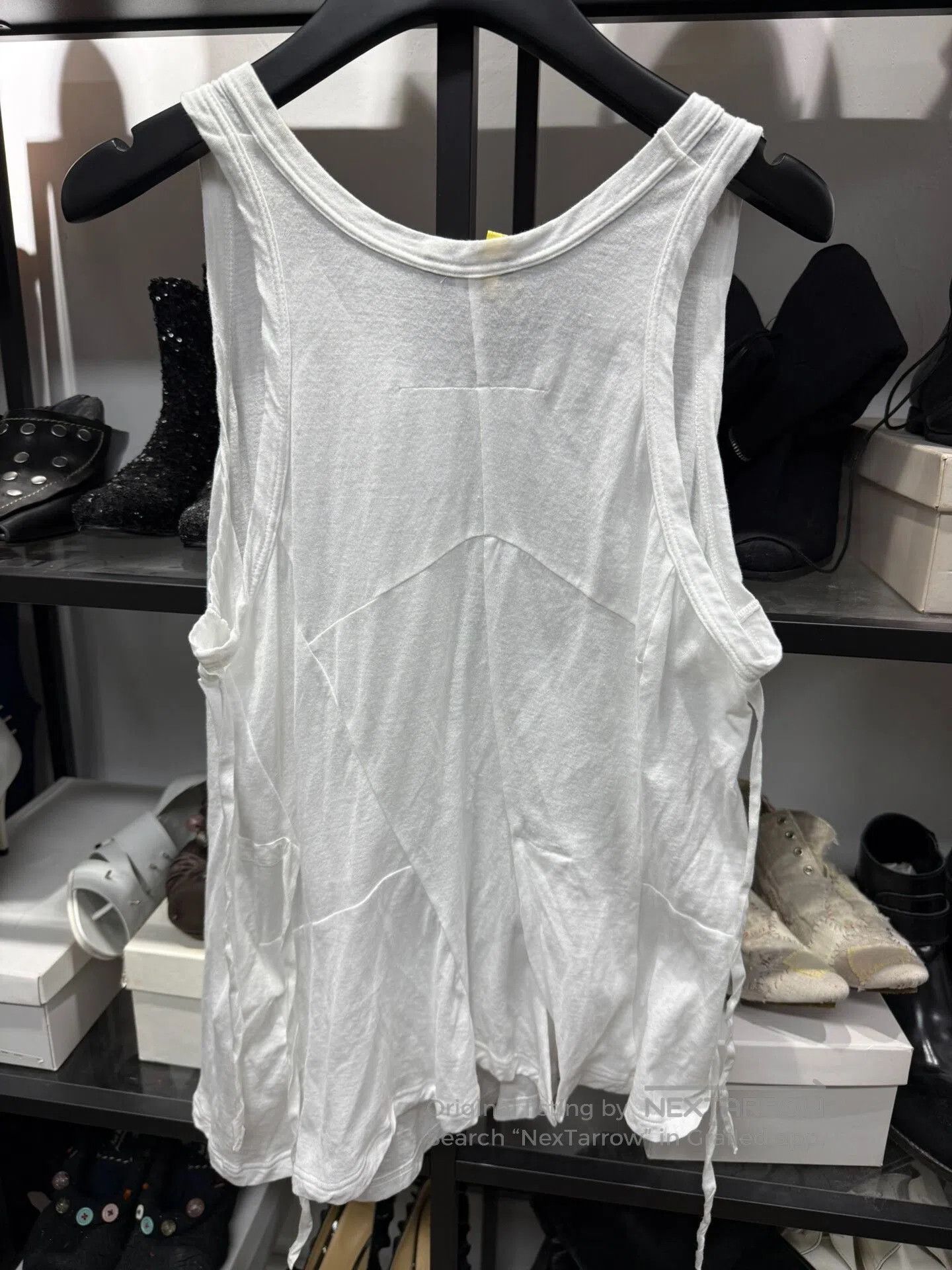 Ann Demeulemeester Ann Demeulemeester Logo Tank Top. Size US S / EU 44-46 / 1 - 6 Thumbnail
