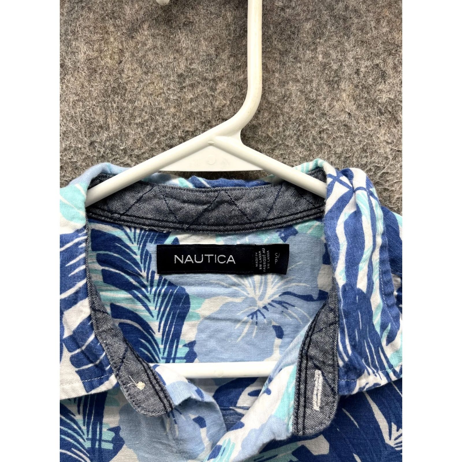 Nautica Nautica Mens Small Blue Button Down Short Sleeve Hawaiian Floral Tropical Shirt Size US S / EU 44-46 / 1 - 2 Thumbnail