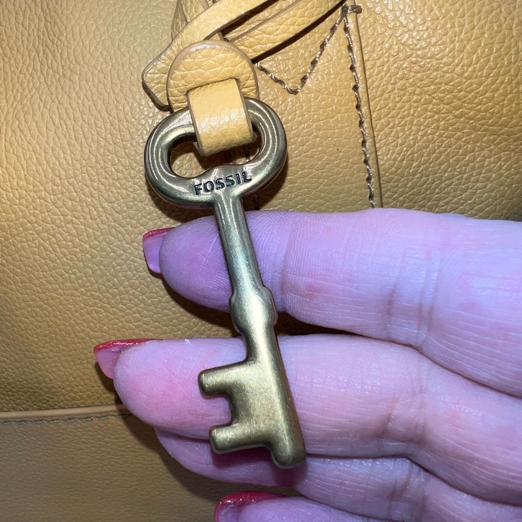 Fossil Fossil Yellow Leather Satchel with Unbranded Guitar Strap Size ONE SIZE - 2 Thumbnail