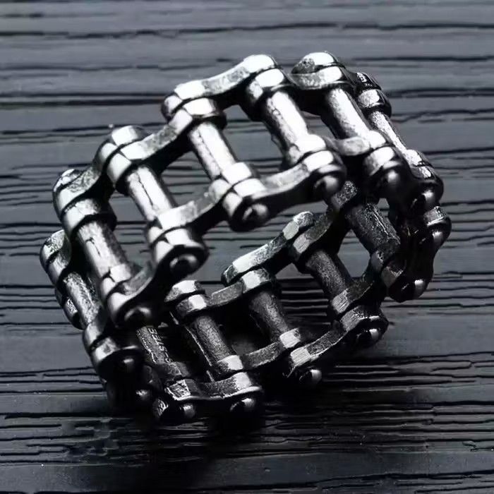 Jewelry Vintage Bicycle Chain Ring Size ONE SIZE - 1 Thumbnail