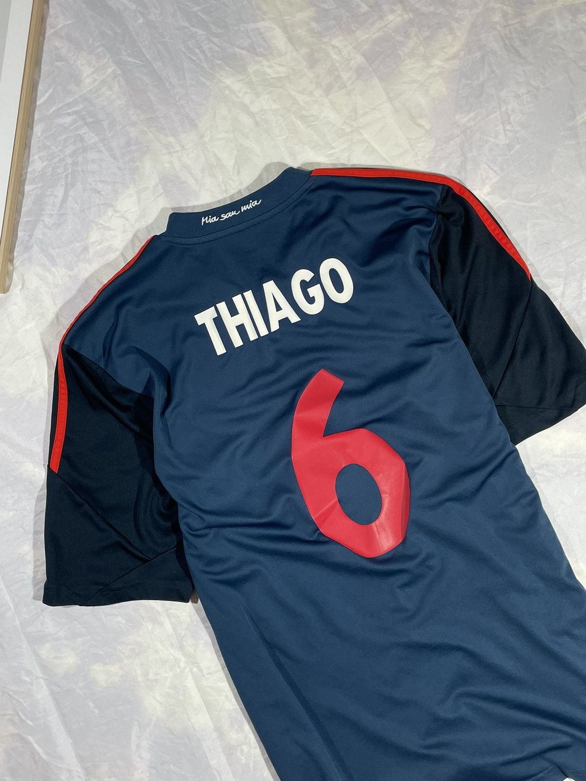 Adidas Bayern Munich Jersey 2013 2014 Thiago 6 Size US M / EU 48-50 / 2 - 5 Thumbnail