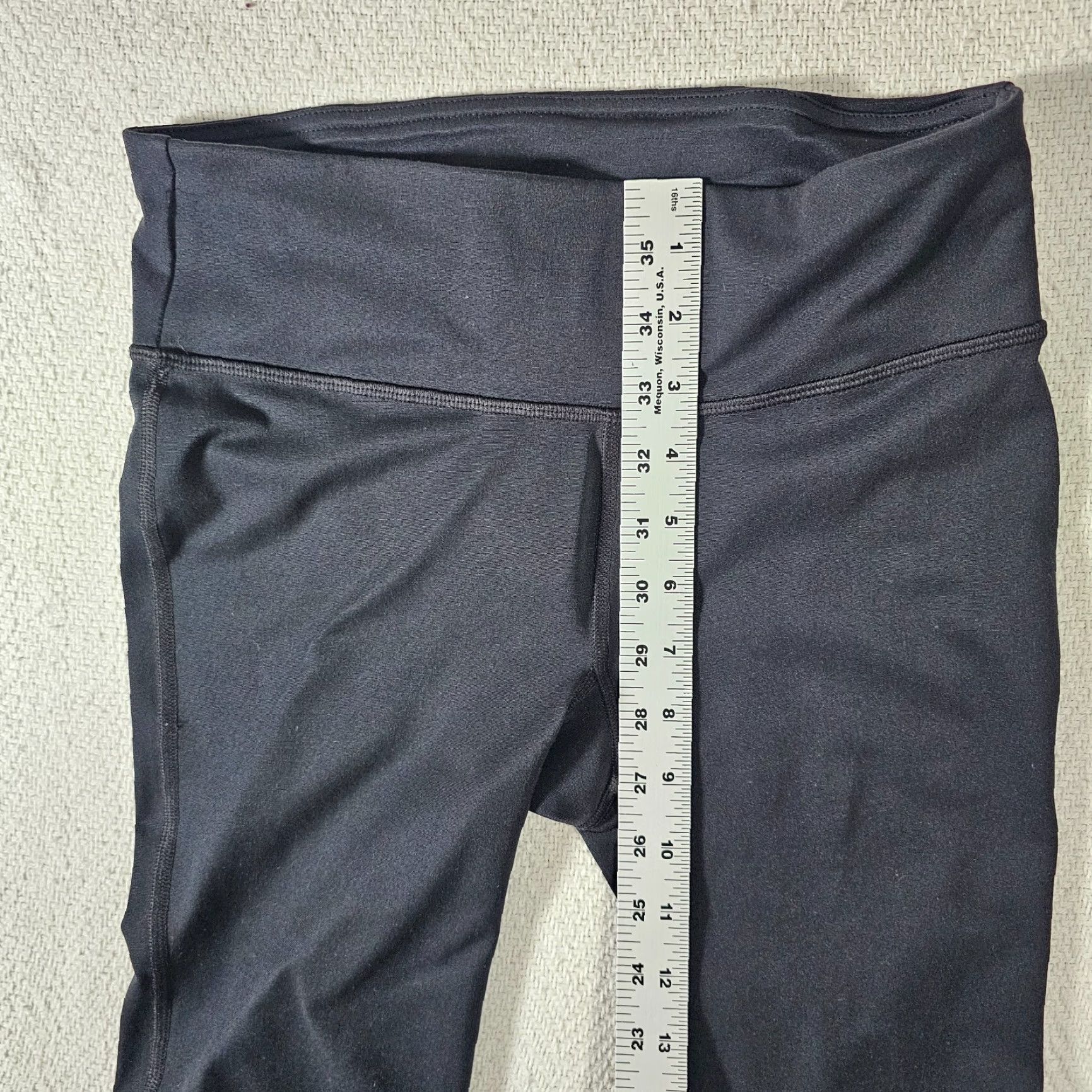 Under Armour Under Armour Capri Pants Women's Small Fly-By Compression Back Zipper Black Size 32" / US 10 / IT 46 - 6 Thumbnail