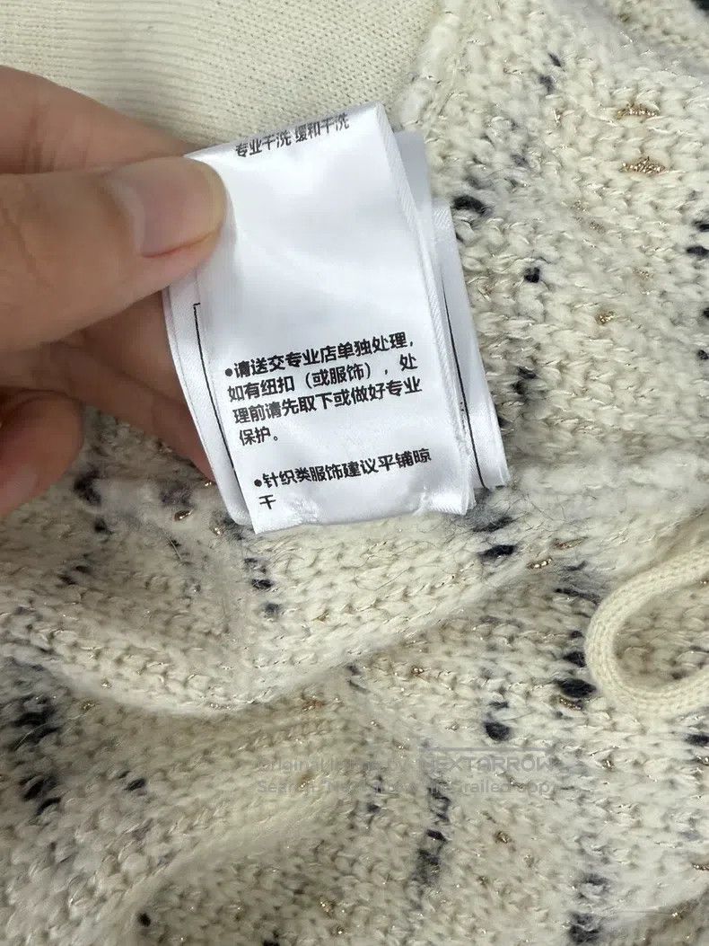 Chanel Chanel Castle Series Cashmere Knitted Skirt Size 24" / US 00 / IT 34 - 8 Thumbnail