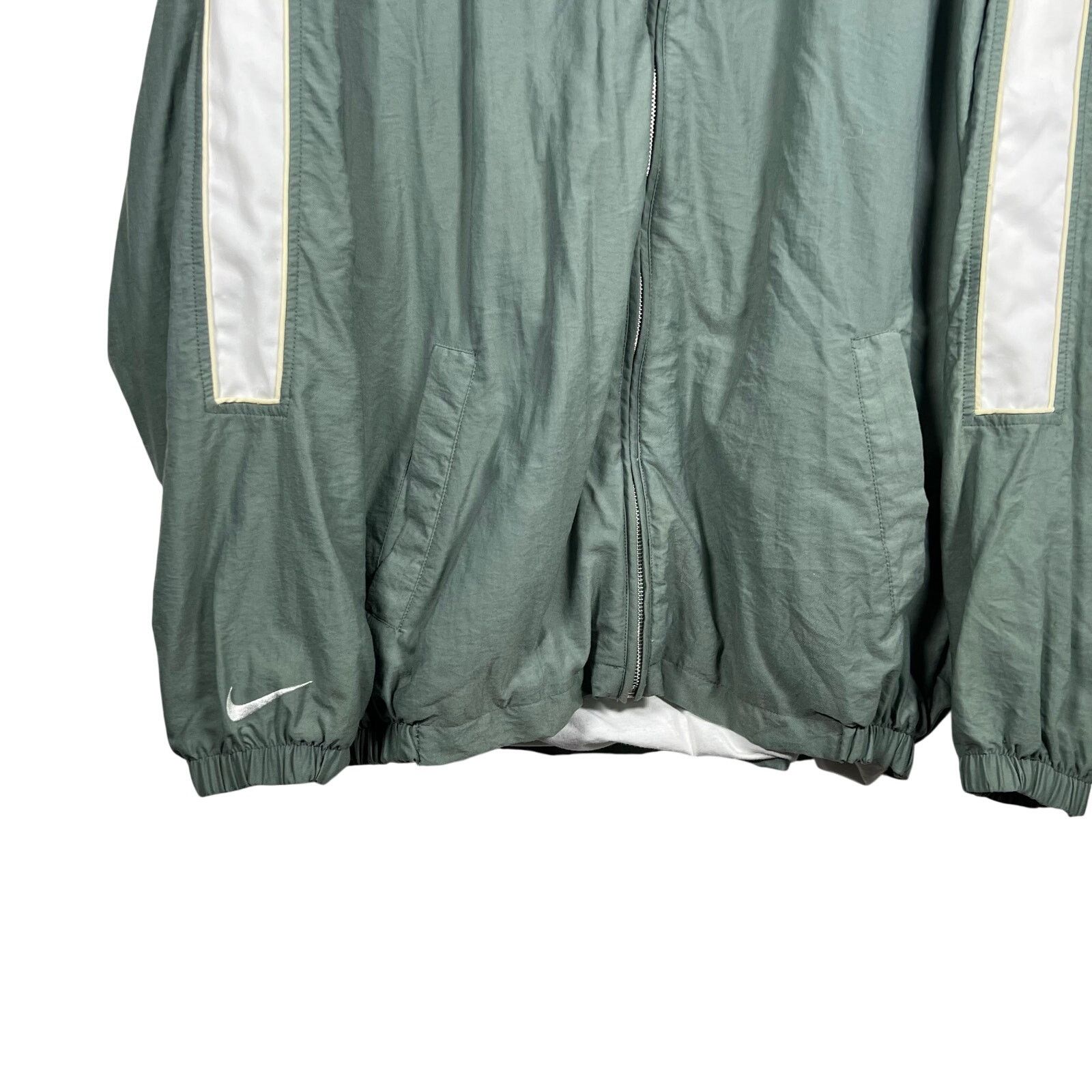 Nike Rare Vintage Nike White Tag Court Green White Jacket XL Size US XL / EU 56 / 4 - 5 Thumbnail