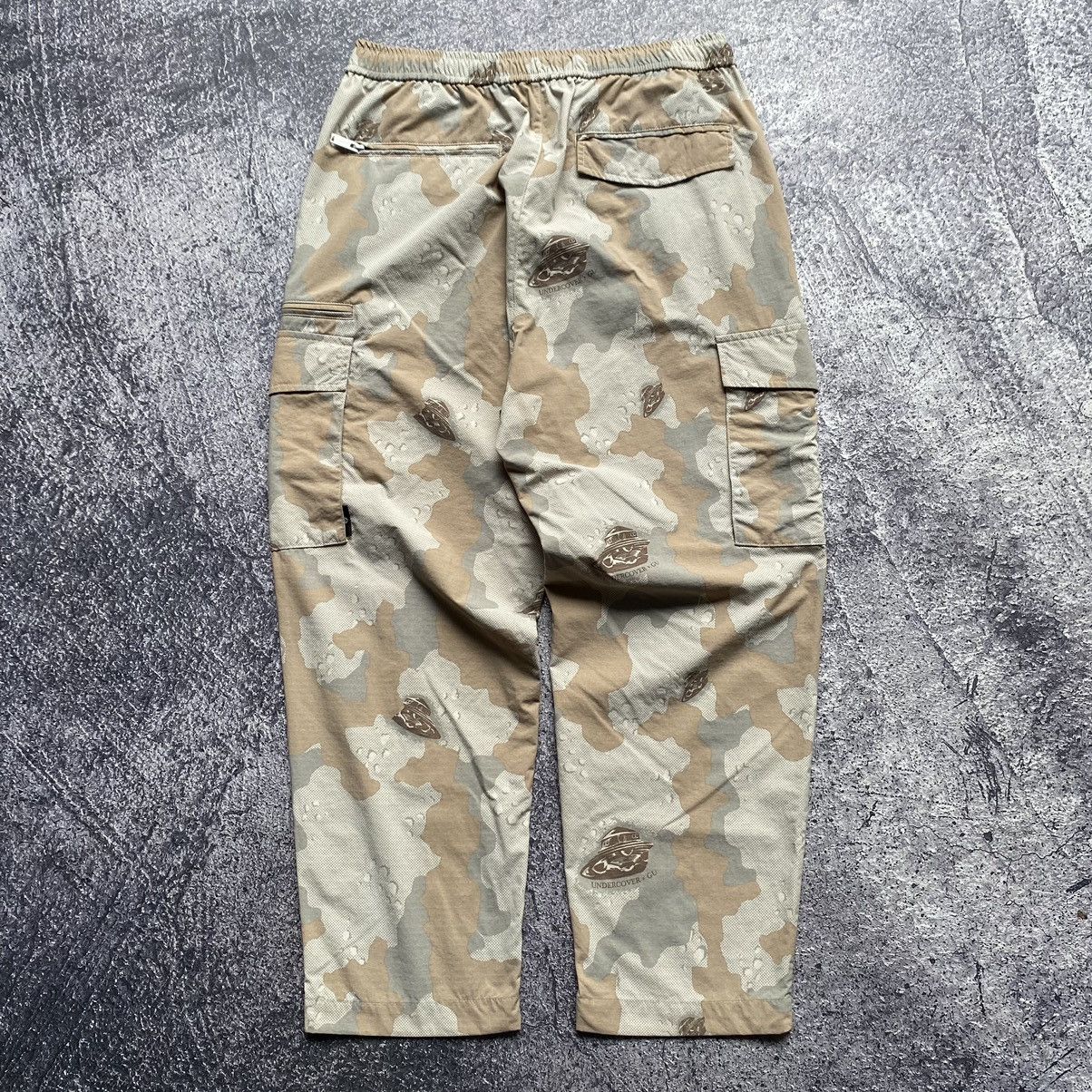 Undercover UNDERCOVER x GU Spaceship UFO Camo Cargo Pants Size US 34 / EU 50 - 2 Thumbnail