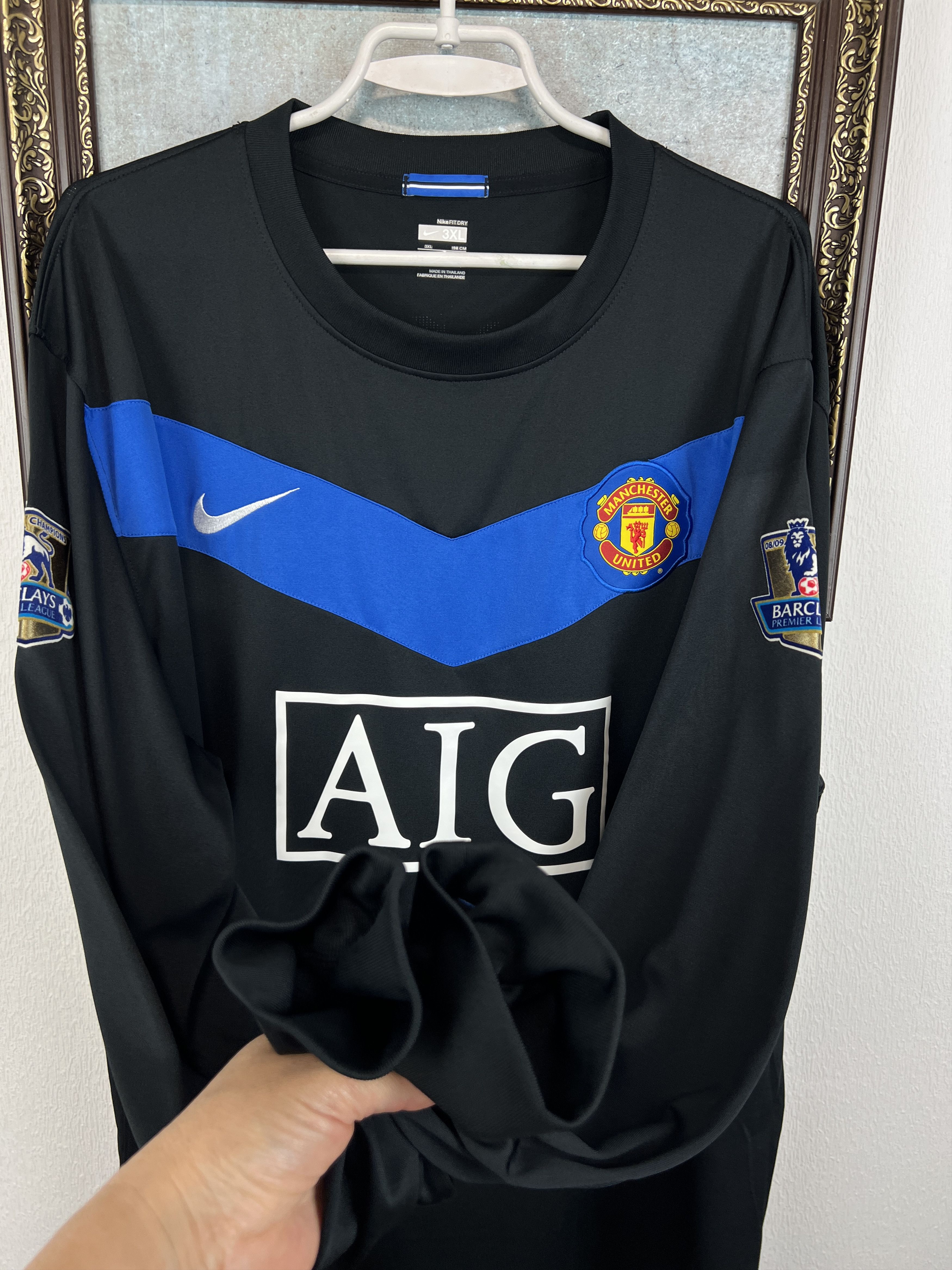 Nike Manchester United football shirt Carrick Long Sleeve Jersey Size US XXL / EU 58 / 5 - 8 Thumbnail