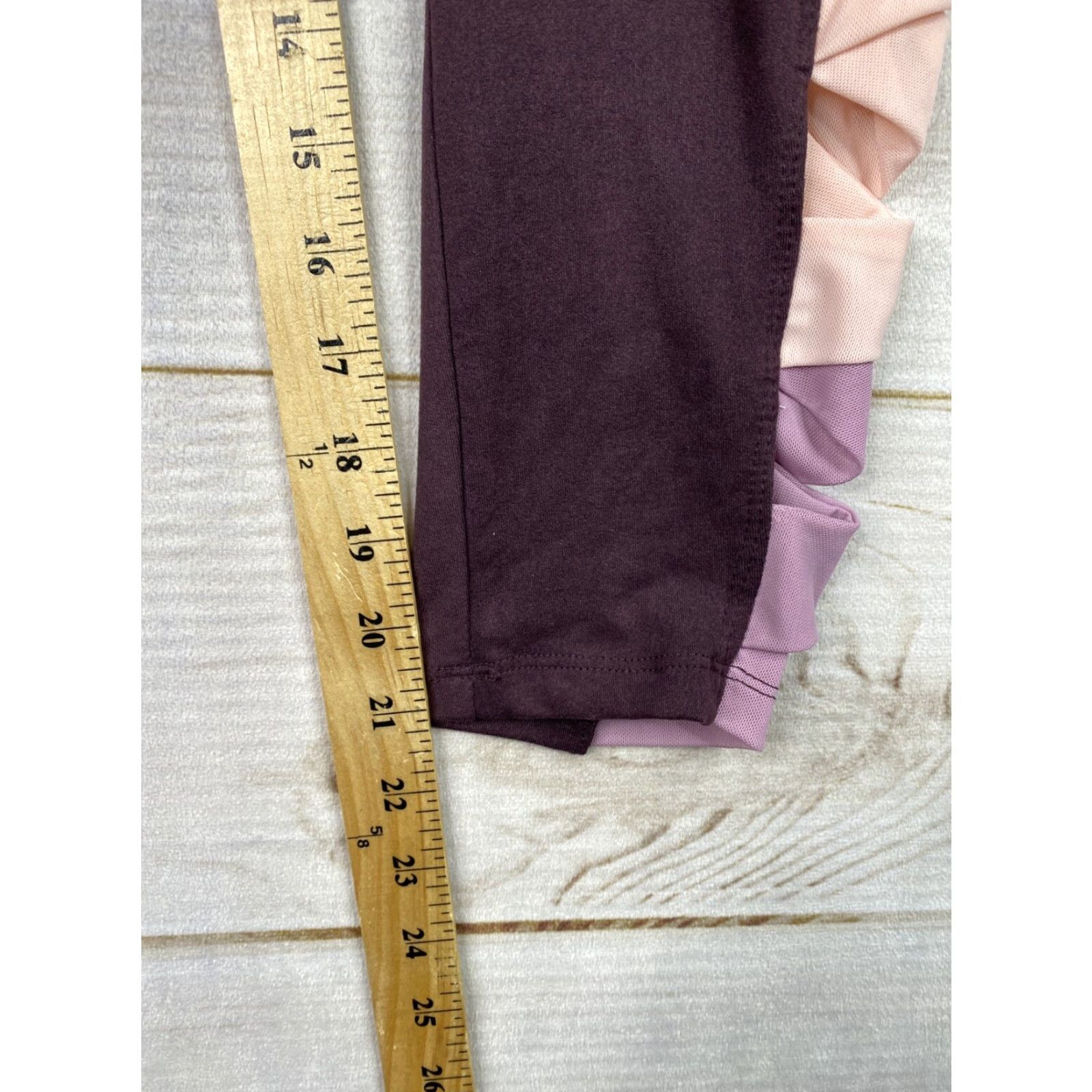 Vintage VINTAGE Balance Collection Leggings Womens S Burgundy Laced Leg Crop Workout Running NWT Size 28" / US 6 / IT 42 - 7 Thumbnail
