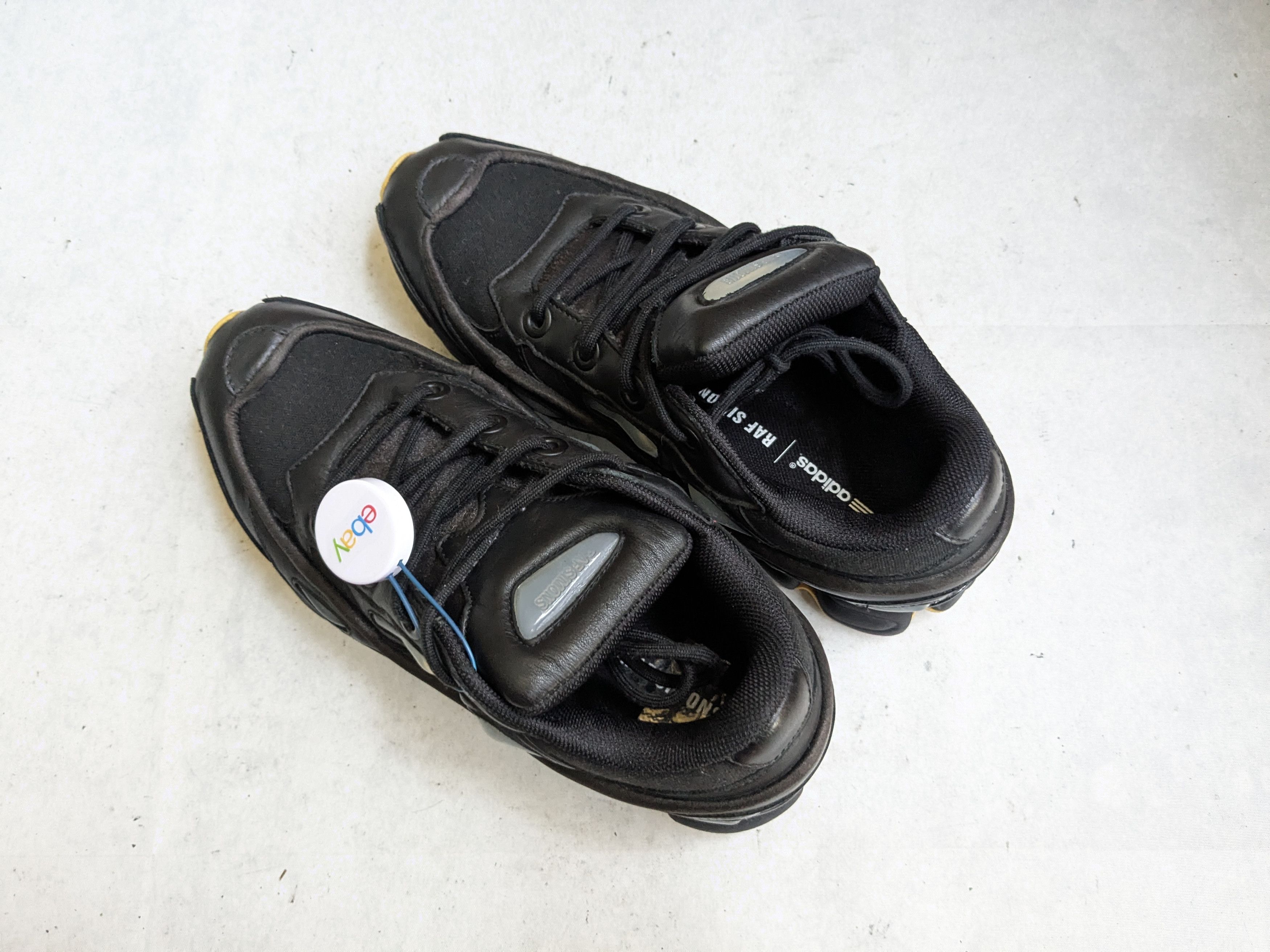 Raf Simons Adidas x Raf Simons Ozweego Black Corn 9 BB6741 Size US 9 / EU 42 - 14 Thumbnail