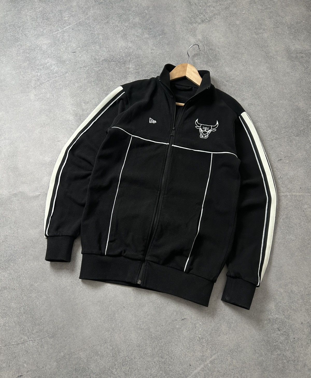 New Era New Era x Chicago Bulls zip-sweatshirt mens black Size US M / EU 48-50 / 2 - 1 Thumbnail