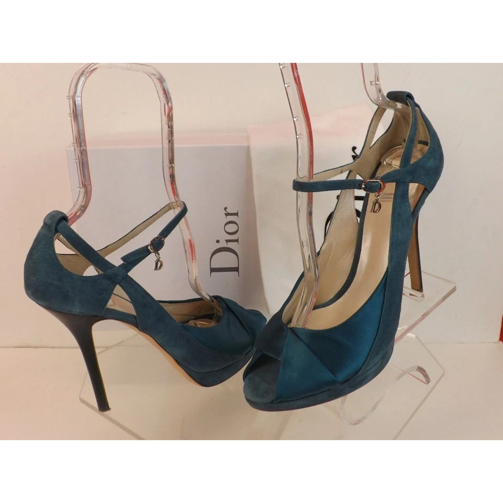 Dior NIB DIOR GREEN SUEDE TWIST SATIN MARY JANE PUMPS 39 $640 ITA Size US 9 / IT 39 - 9 Thumbnail
