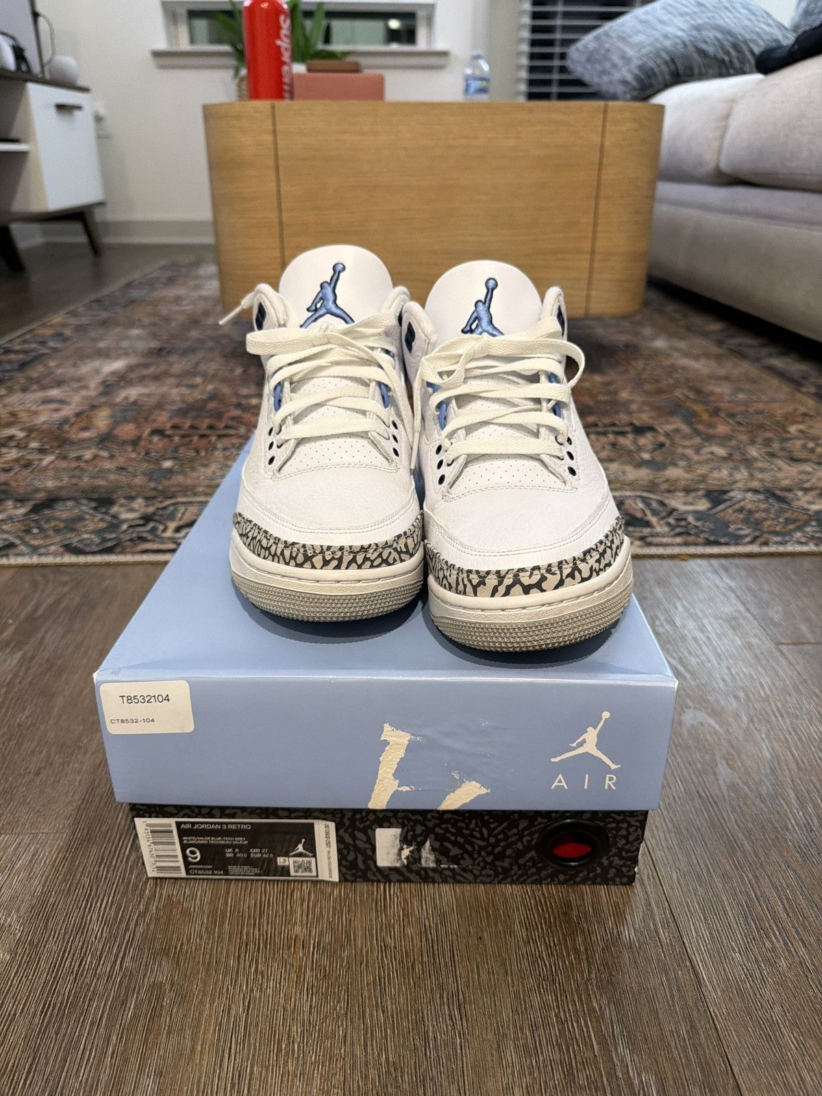 Jordan Brand Air Jordan 3 UNC Size US 9 / EU 42 - 1 Thumbnail