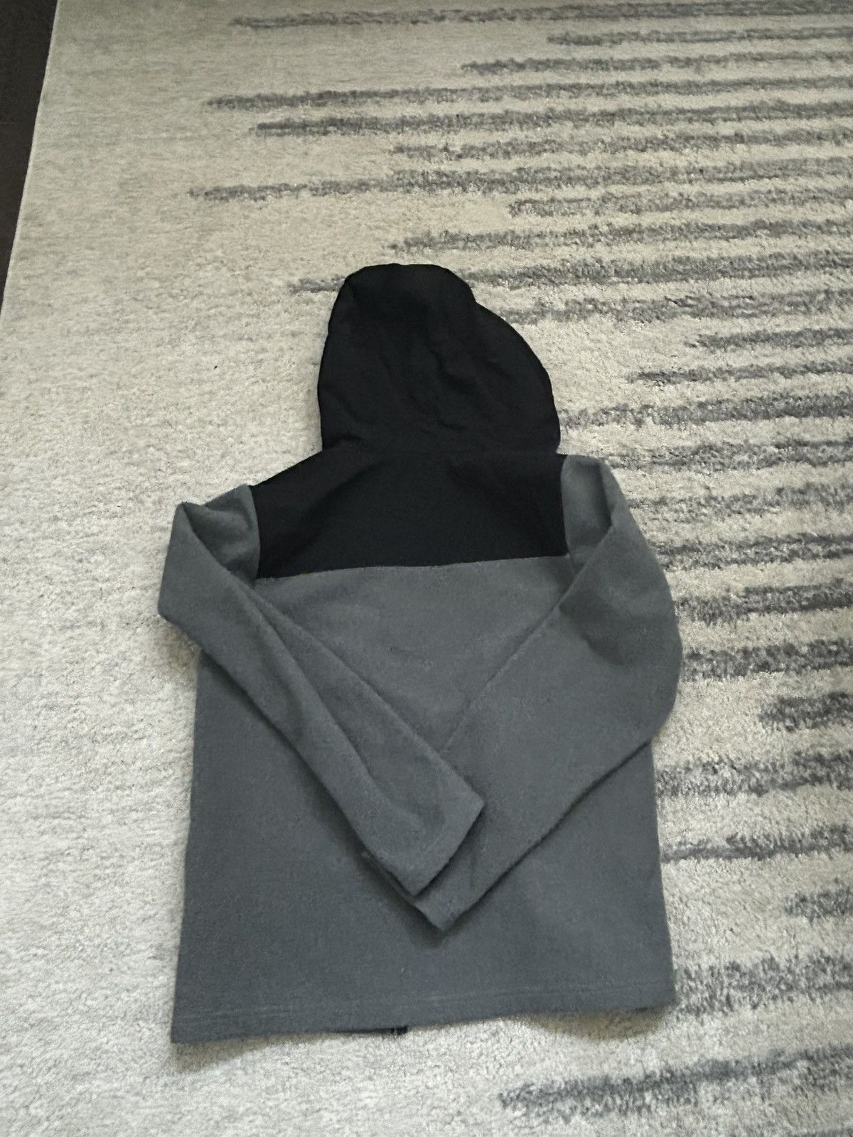 The North Face The North Face Grey Fleece Jacket Youth Size L (14/16) Size US L / EU 52-54 / 3 - 5 Thumbnail