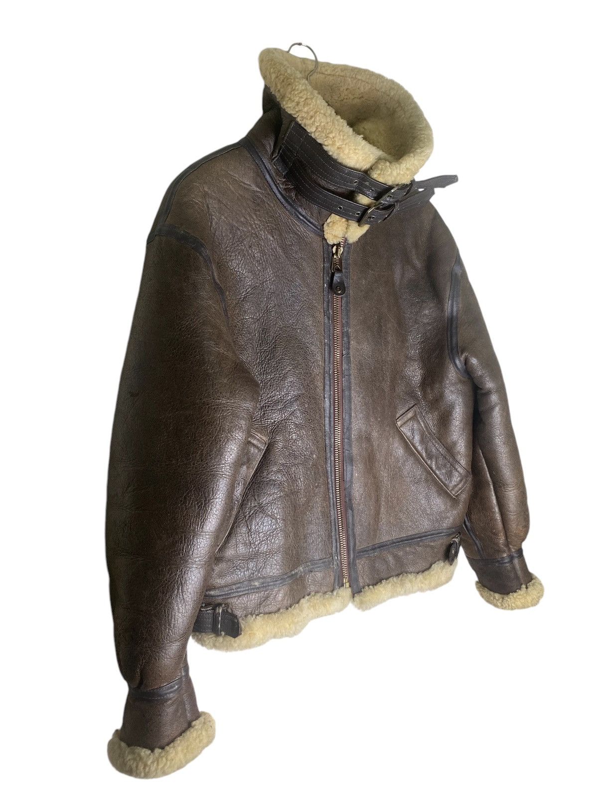 Avirex Vintage Avirex B-3 Sheepskin Flight Leather Jacket Shearling Size US L / EU 52-54 / 3 - 3 Thumbnail